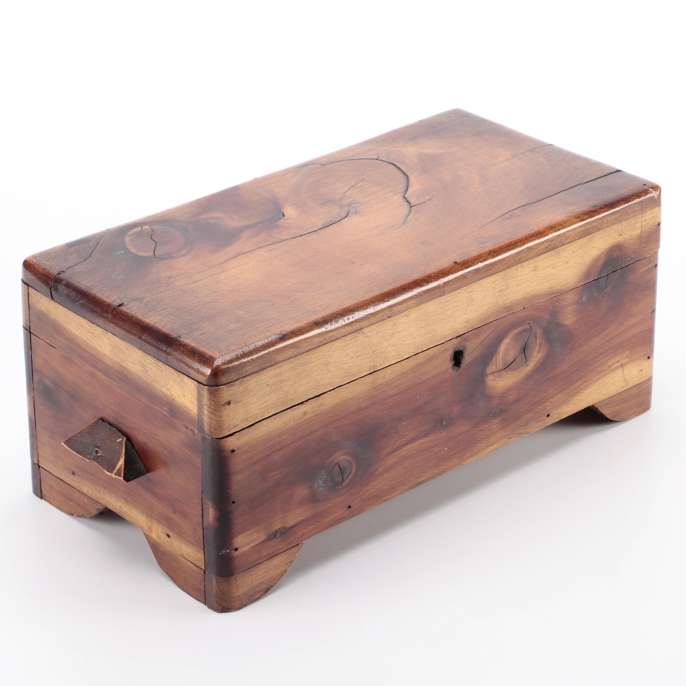 Cedar Wood Miniature Hope Chest, Early to Mid-20th Century