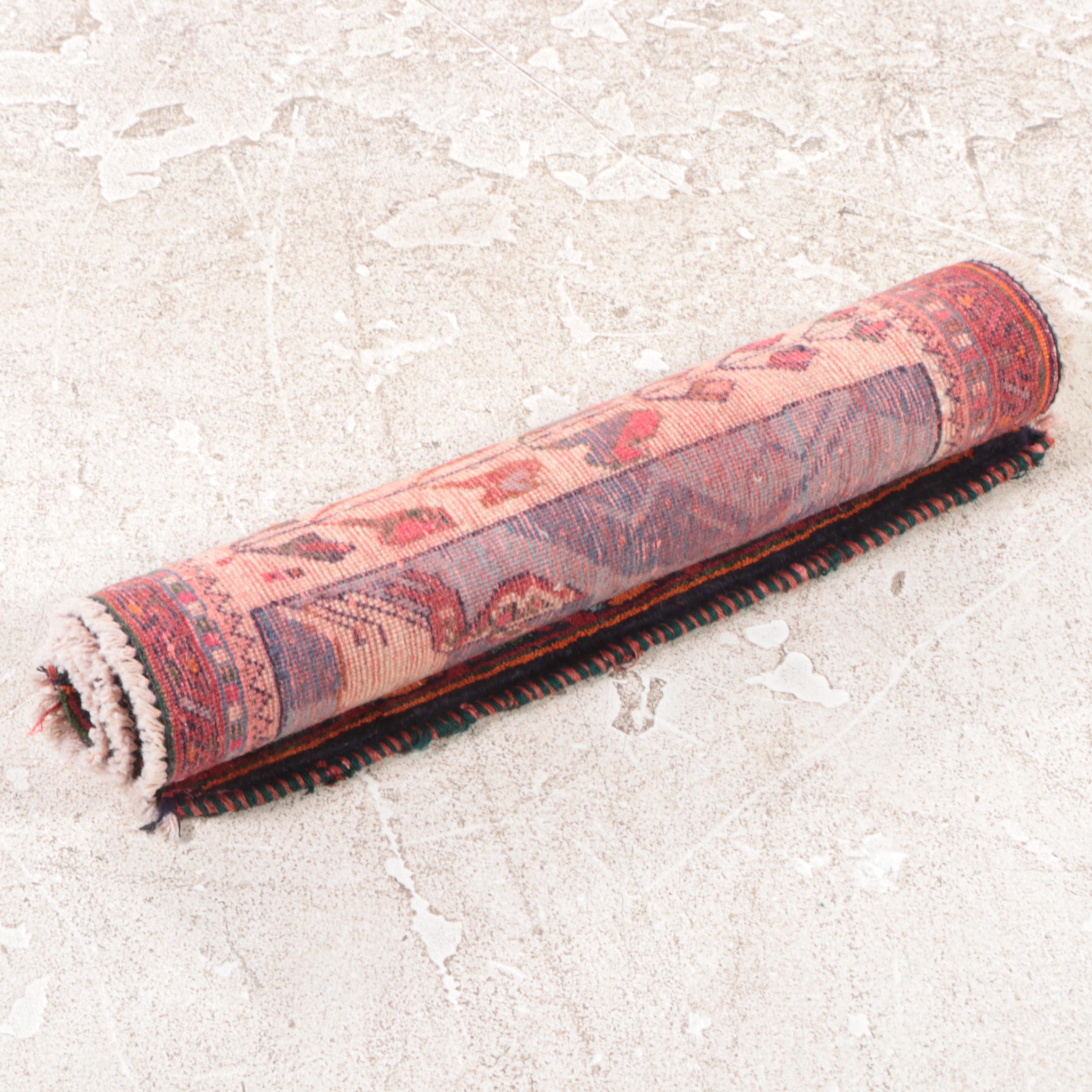 1'10 x 2'10 Hand-Knotted Persian Qashqai Pictorial Floor Mat