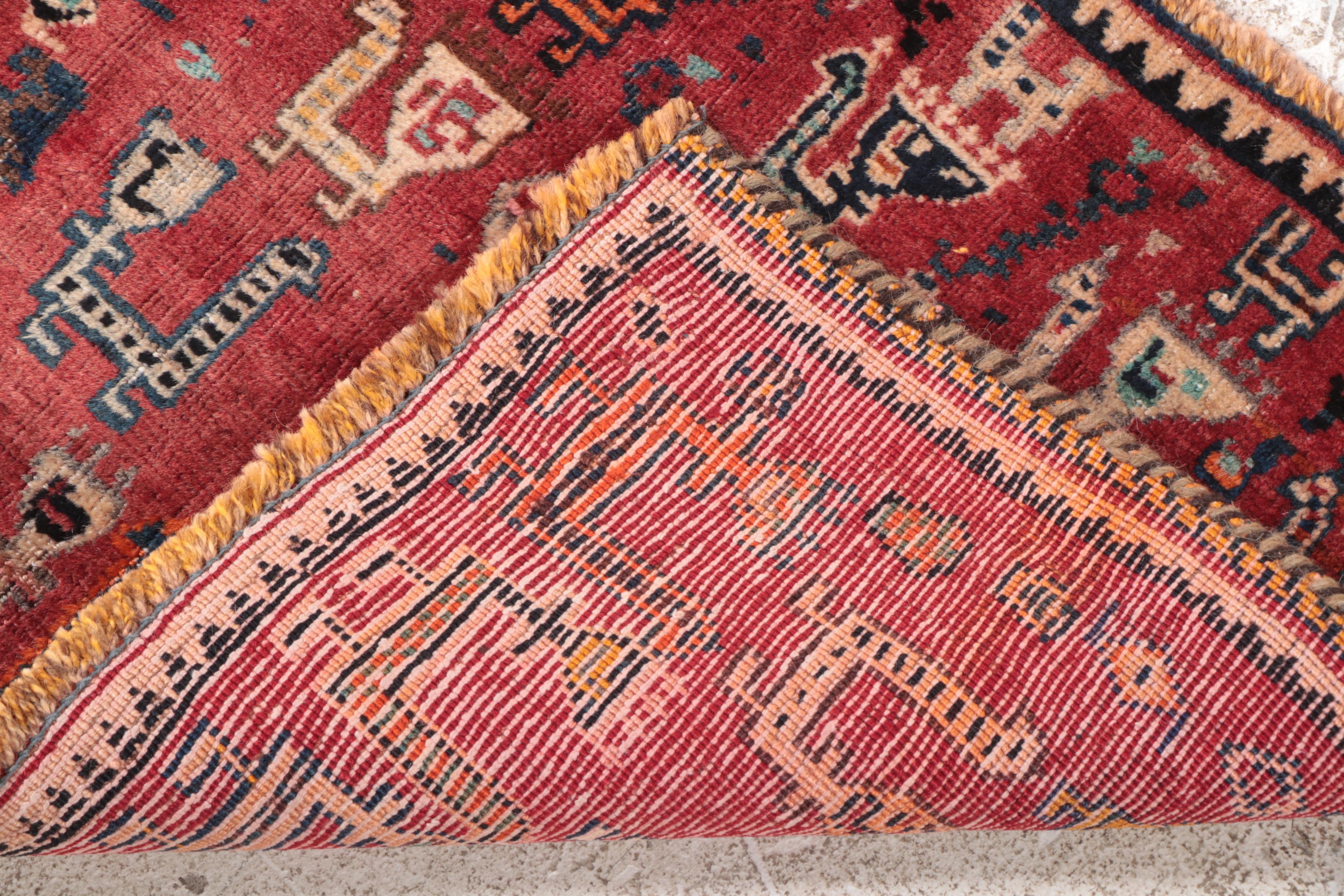1'10 x 2'2 Hand-Knotted Persian Qashqai Floor Mat