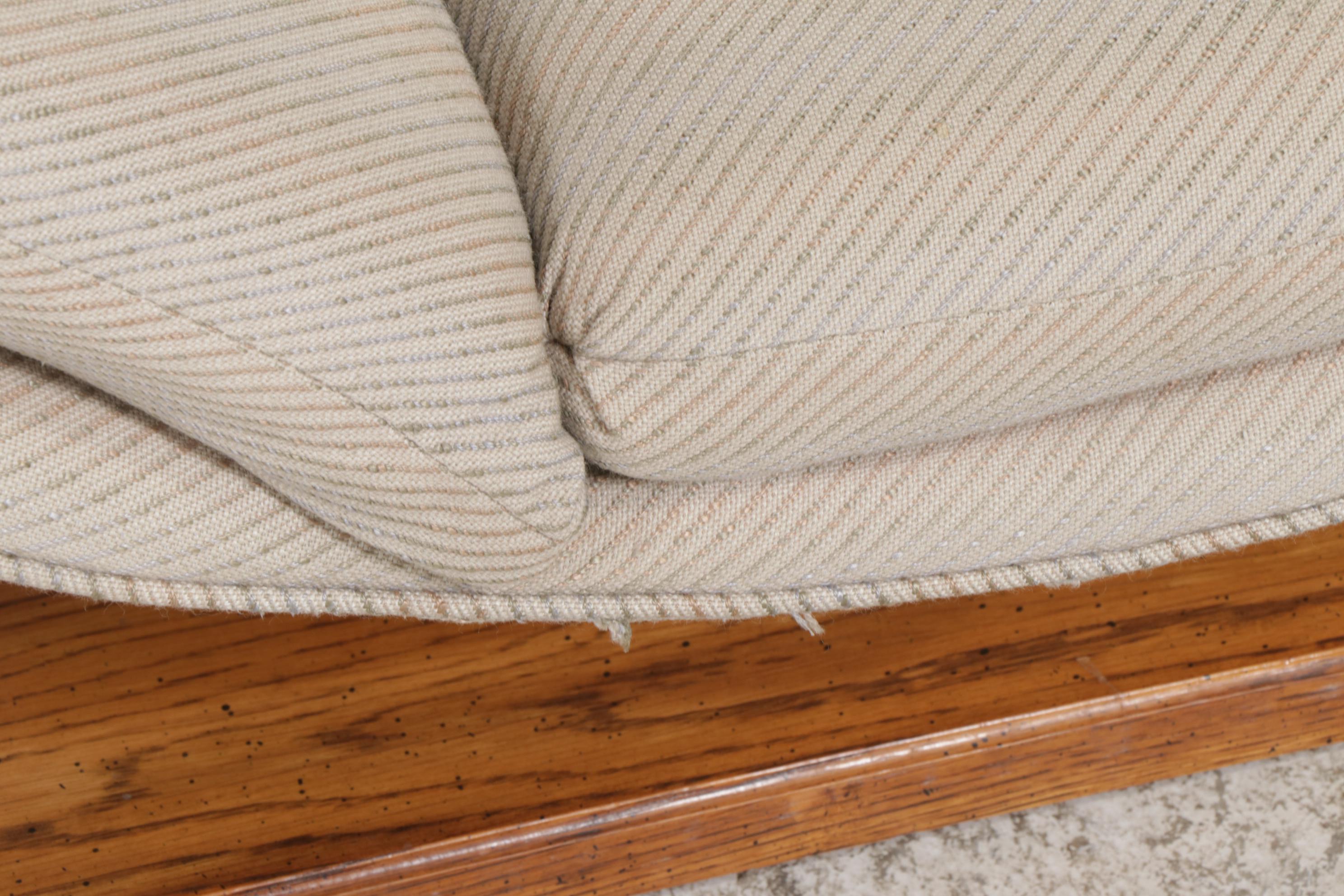 Modernist Fabric-Upholstered Chaise Lounge on Block Pedestal Platform Base