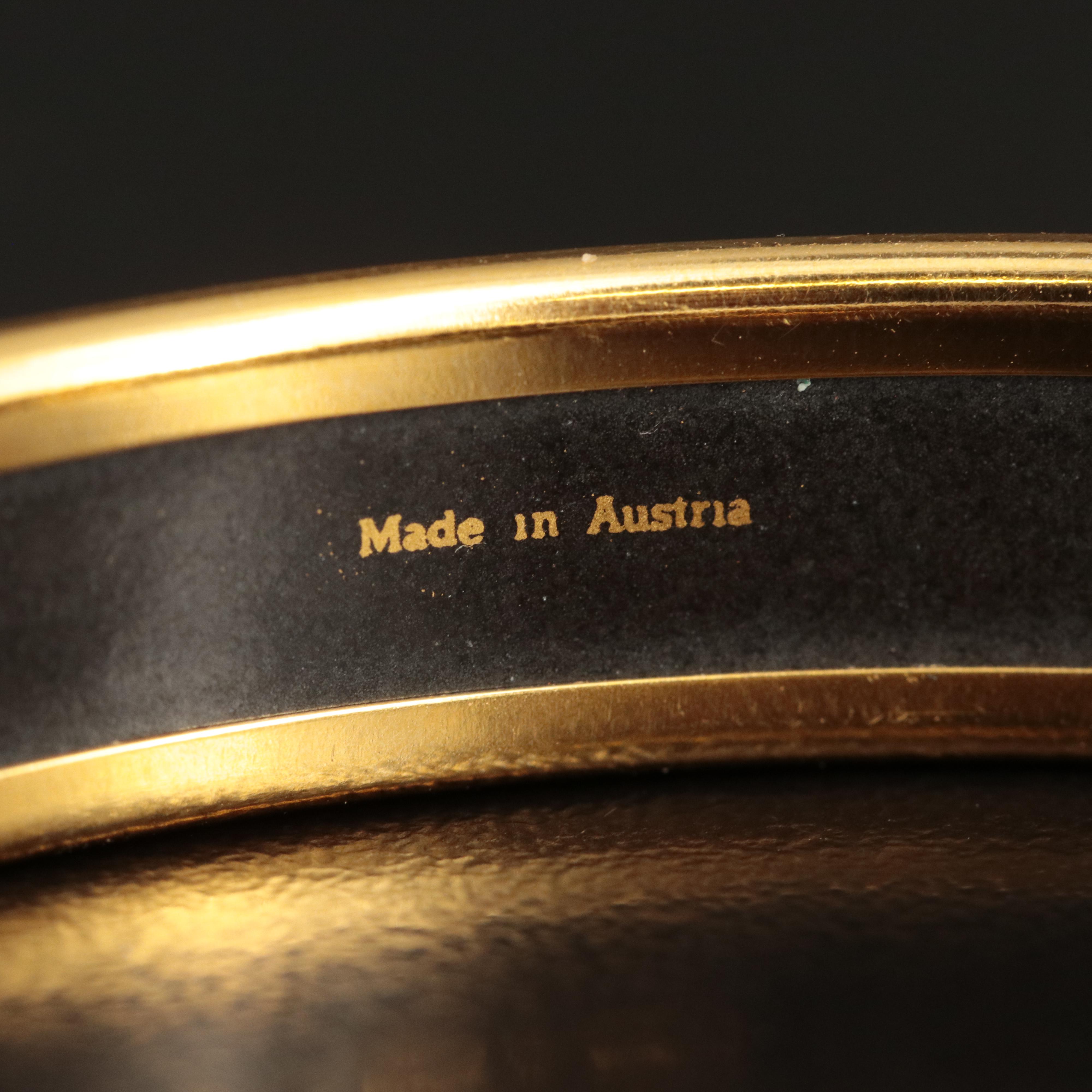 Hermès Hand Fan and Pearls Narrow Bangle