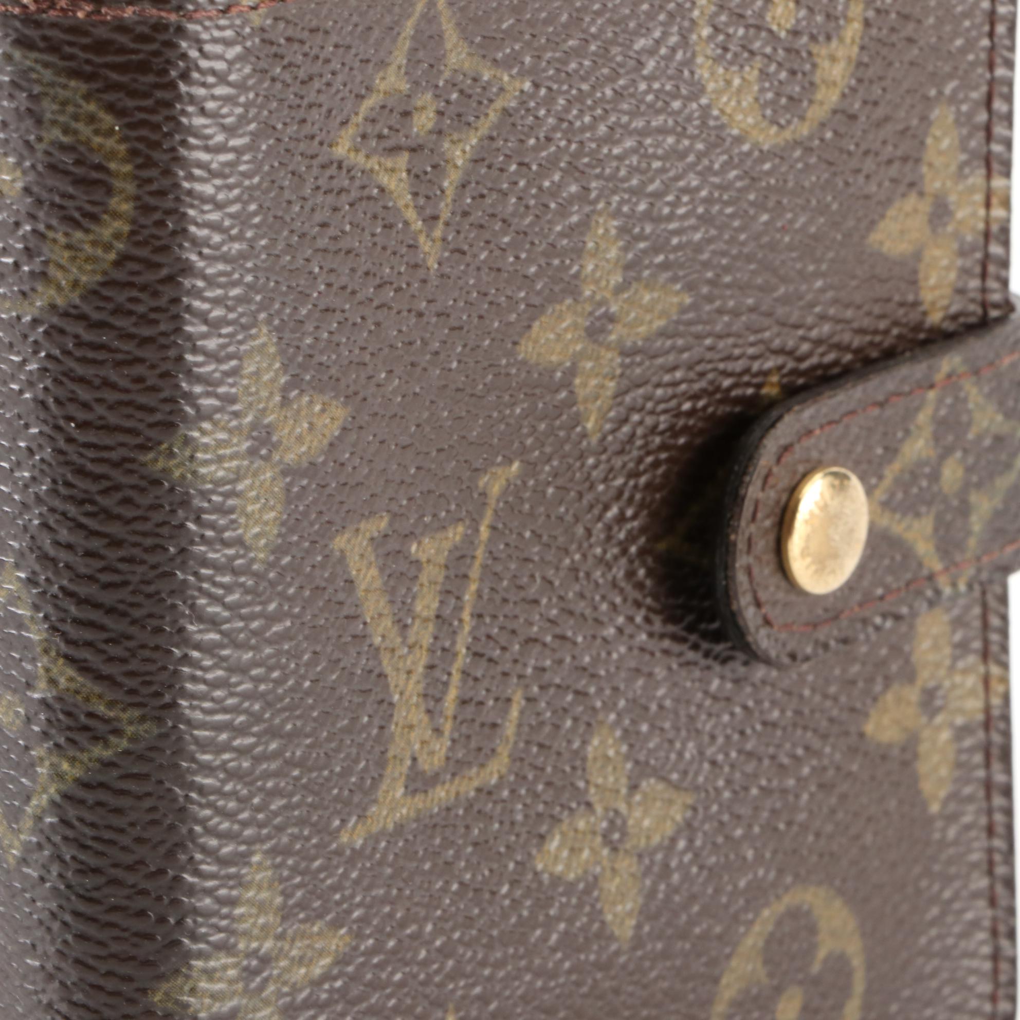 Louis Vuitton Zippy Compact Wallet in Monogram Canvas