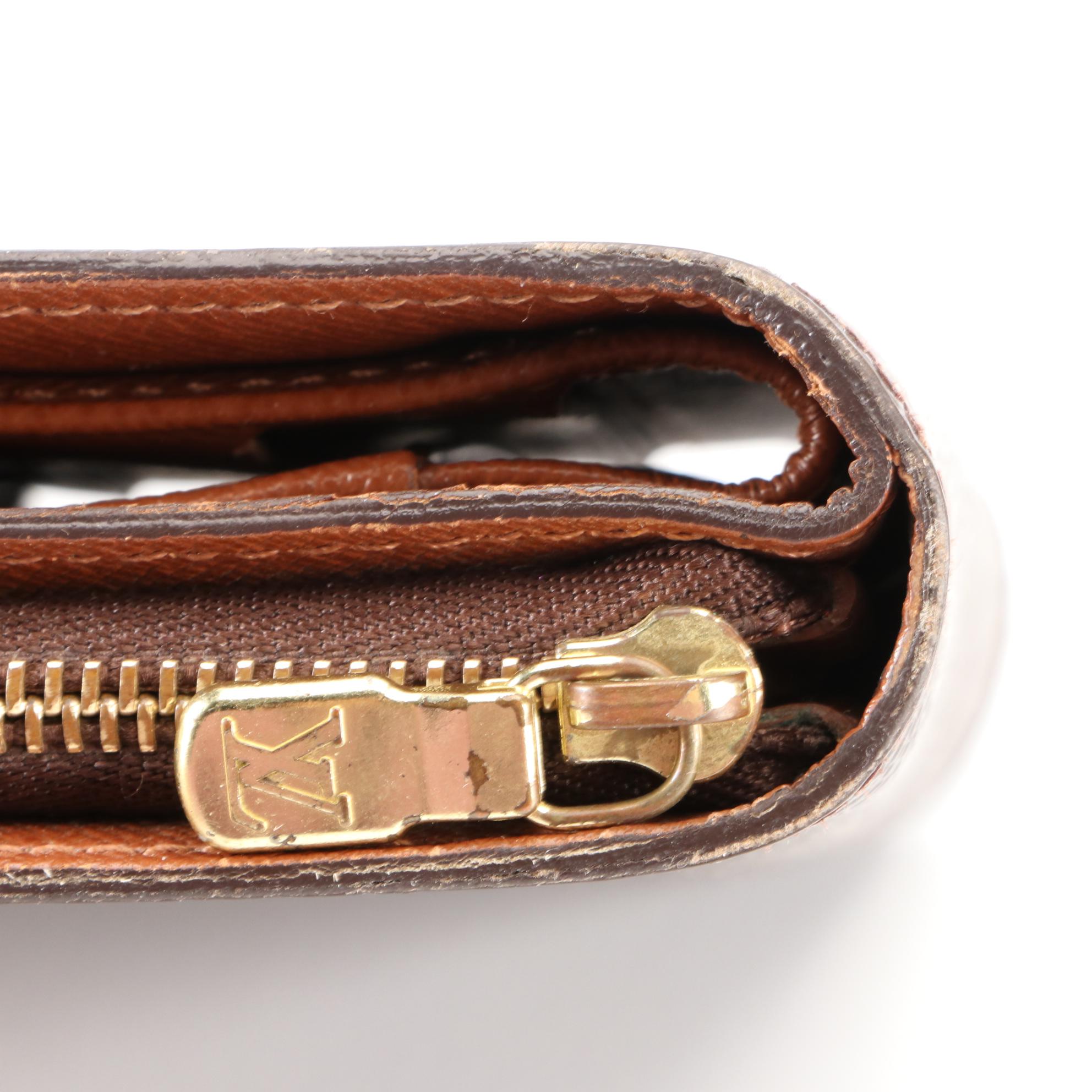 Louis Vuitton Zippy Compact Wallet in Monogram Canvas