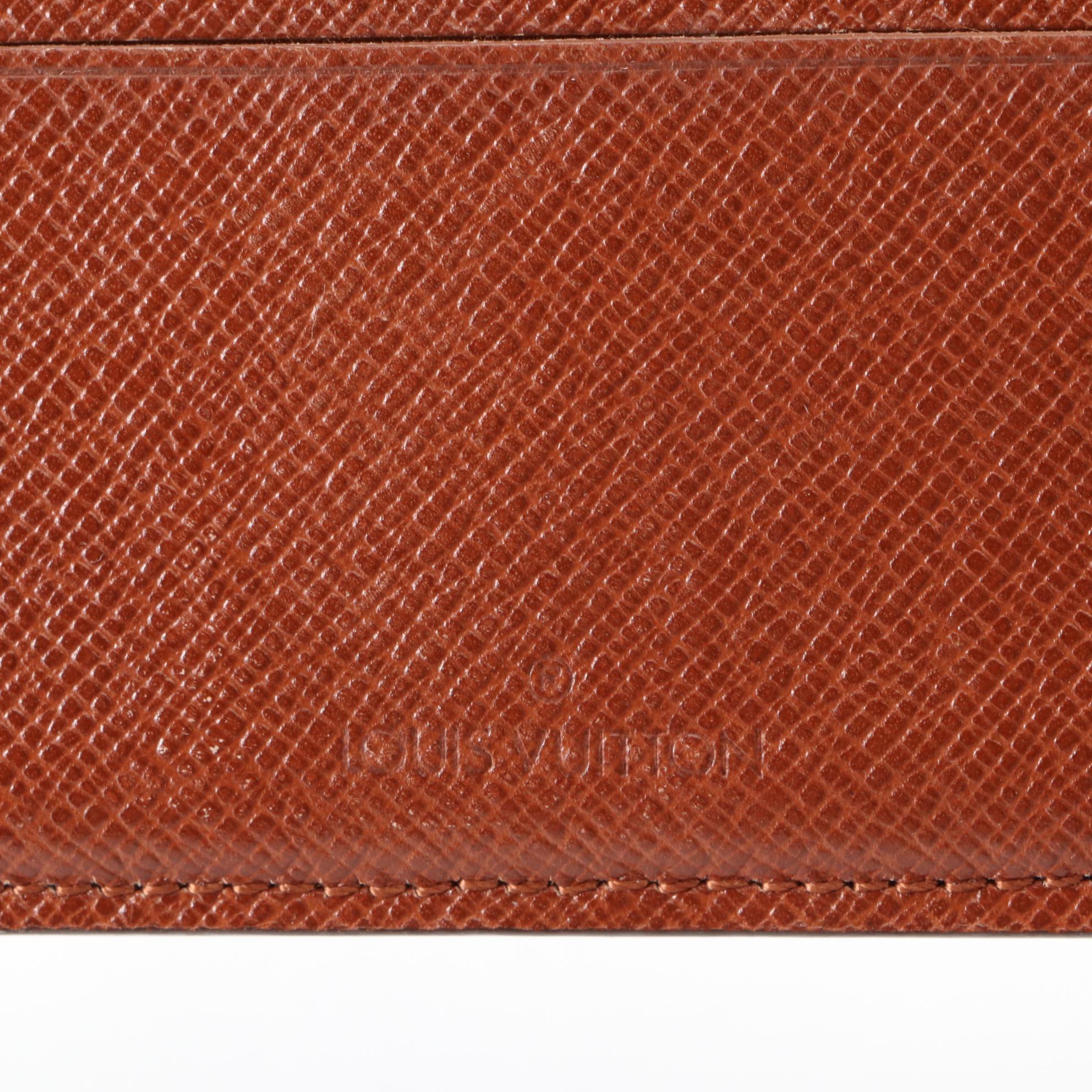 Louis Vuitton Bifold Wallet in Monogram Canvas
