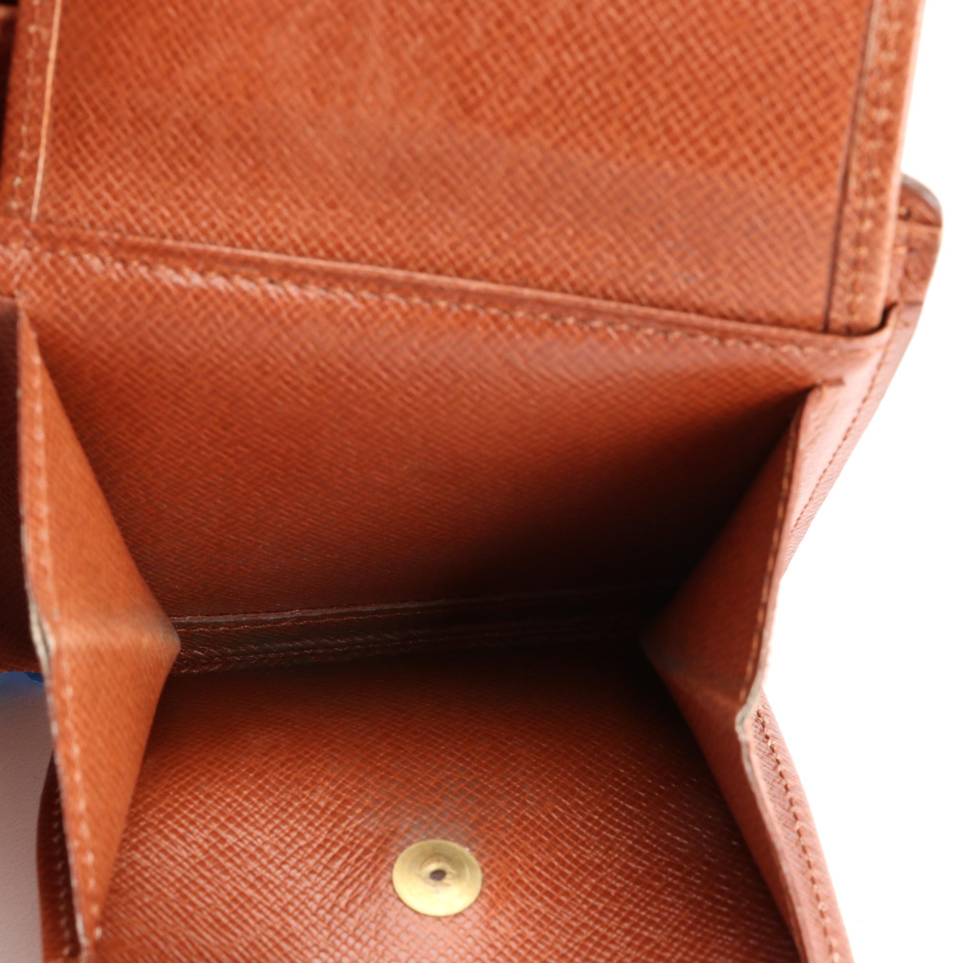 Louis Vuitton Bifold Wallet in Monogram Canvas