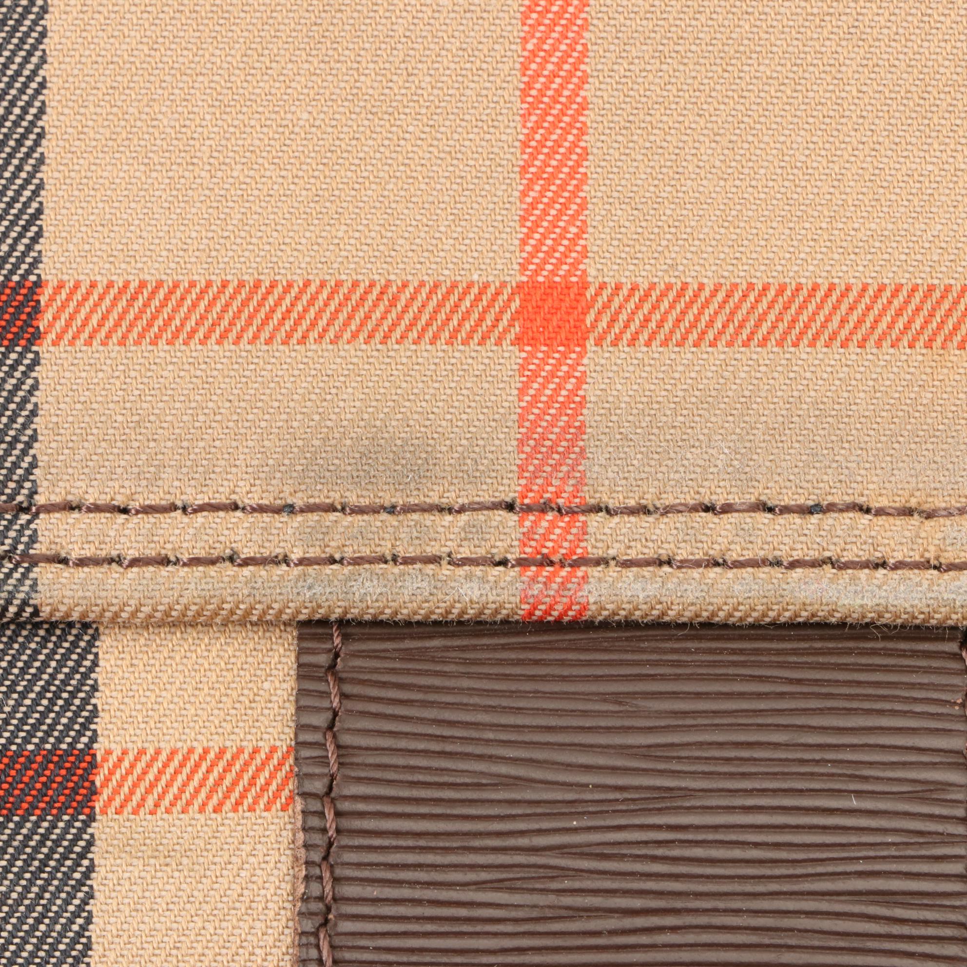 Burberrys Medium Travel Bag and Zip Pouch in Haymarket Check Gabardine/Leather