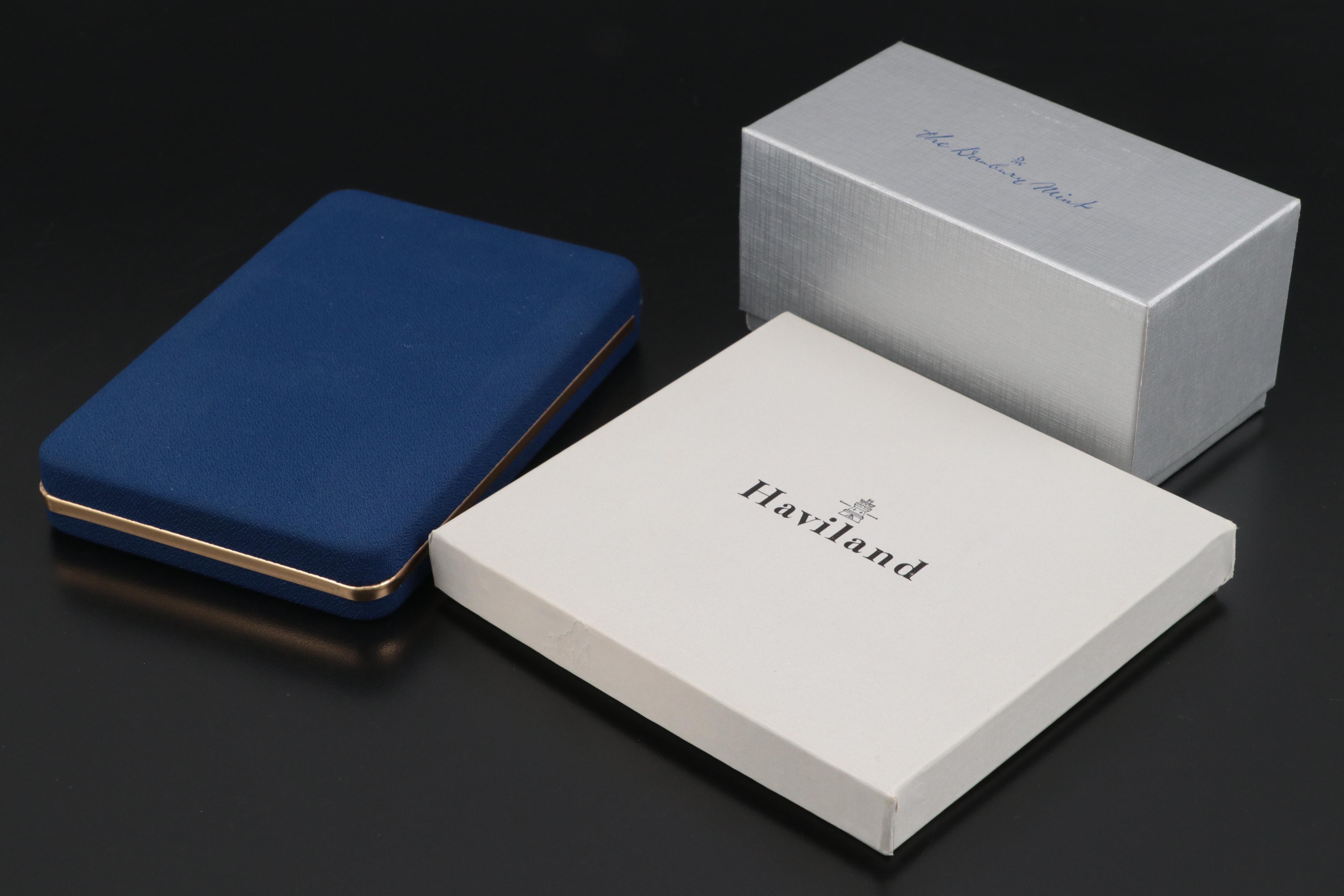 Danbury Mint 1974 Christmas Bell with Porcelain Ornaments