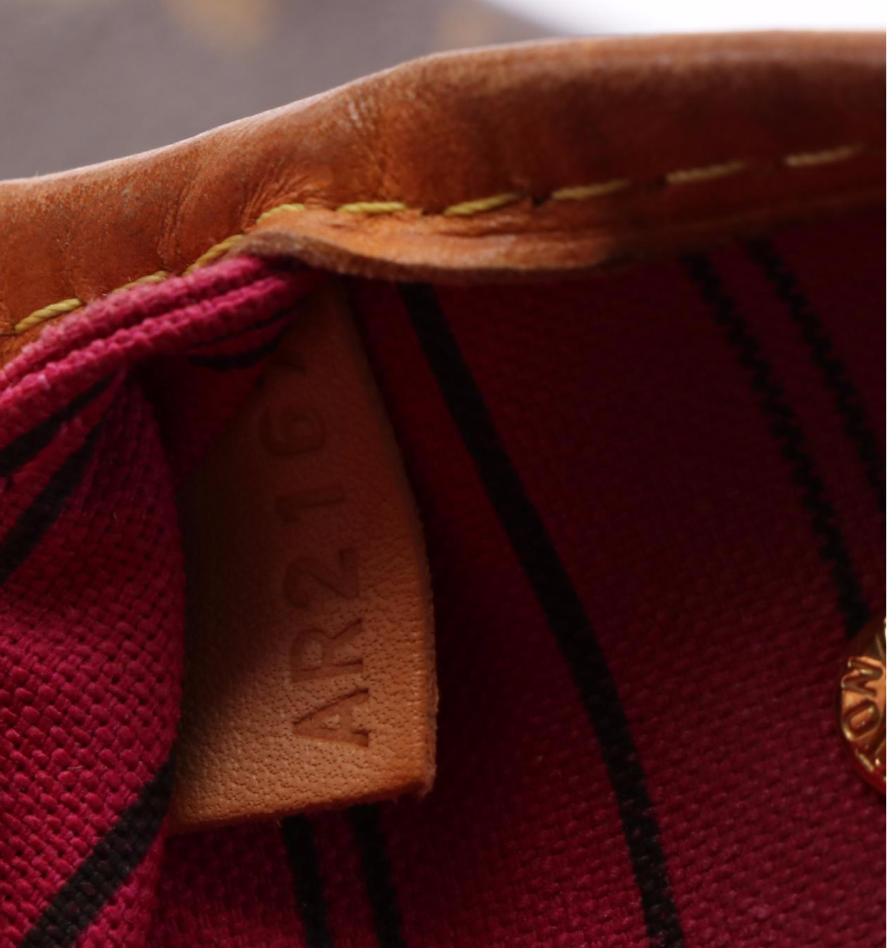 Louis Vuitton Neverfull PM Tote in Monogram Canvas/Vachetta Leather with Box