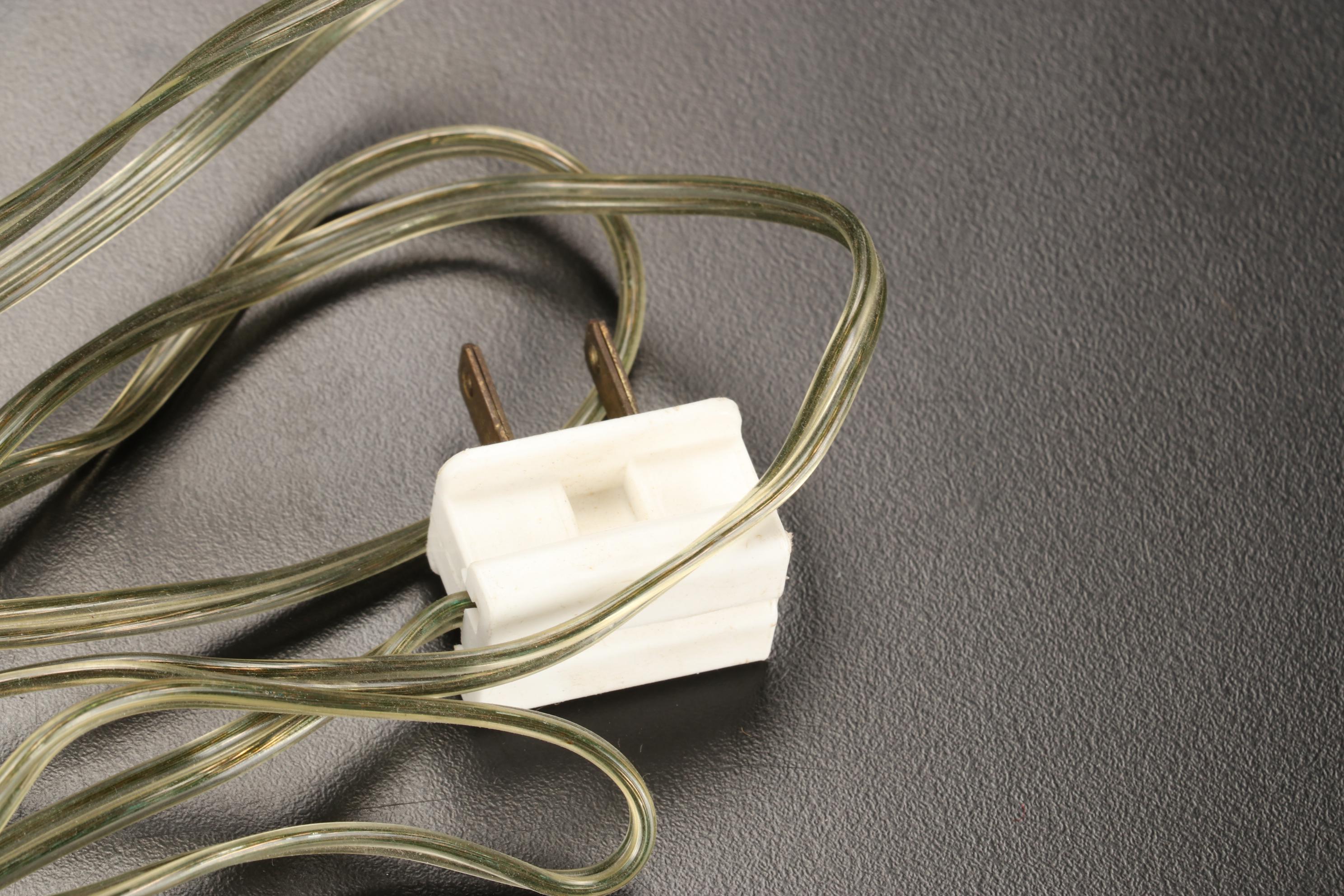 American Brilliant Style Cut Glass Mushroom Lamp with Prisms, Early/ Mid-20th C