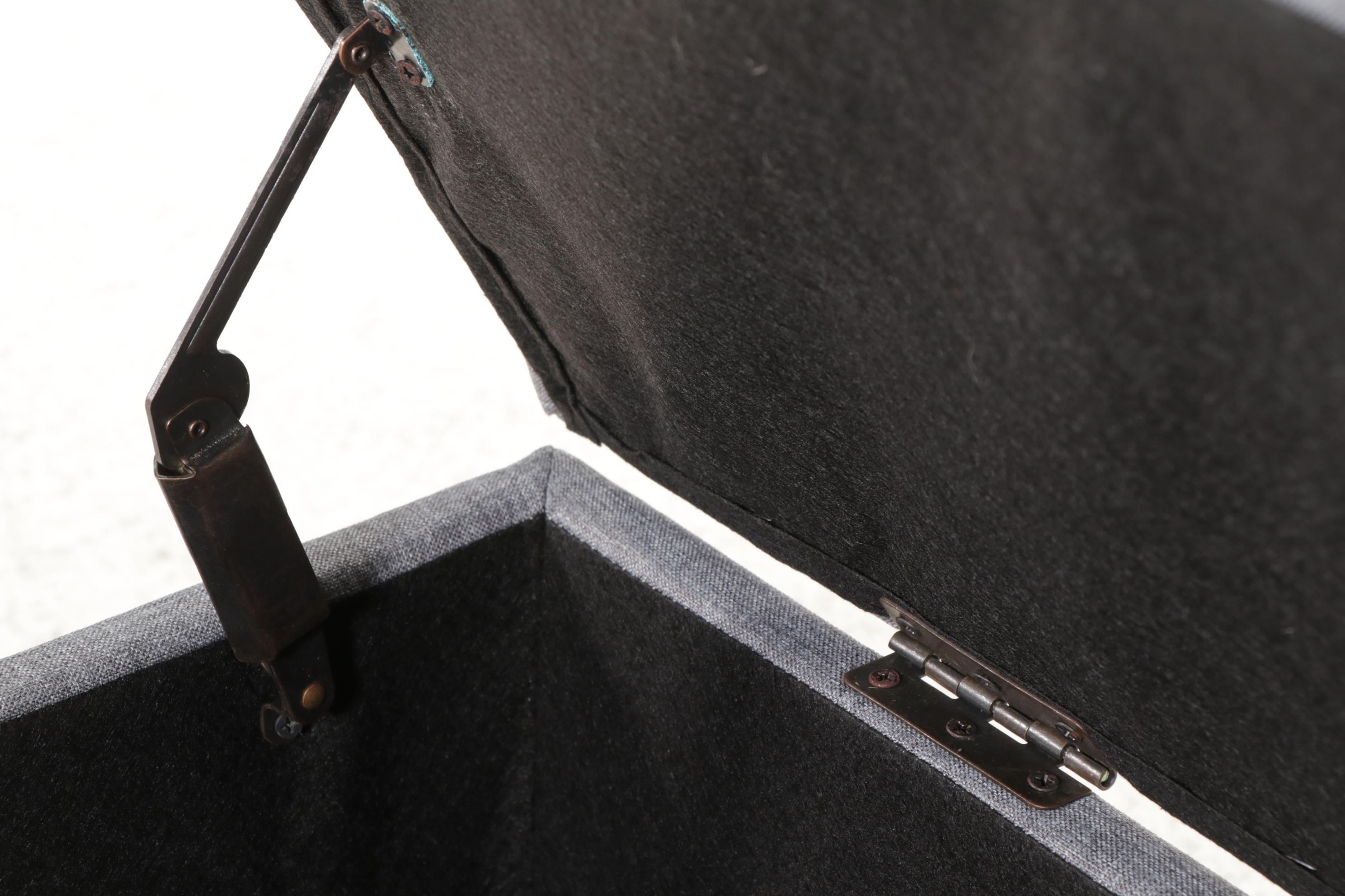 Belleze "Brentwood" Tufted and Silver Tacked Storage Ottoman Bench