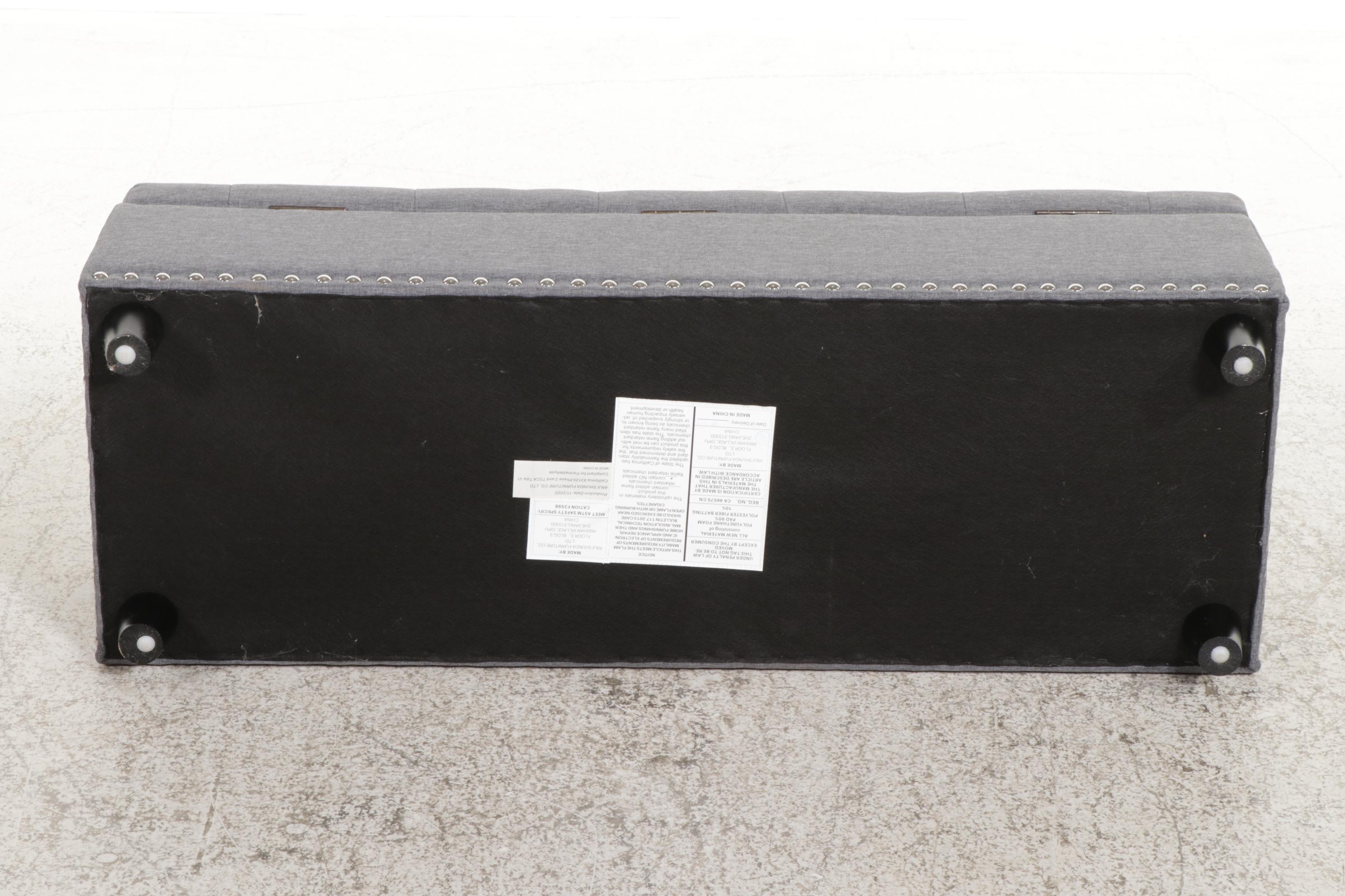 Belleze "Brentwood" Tufted and Silver Tacked Storage Ottoman Bench