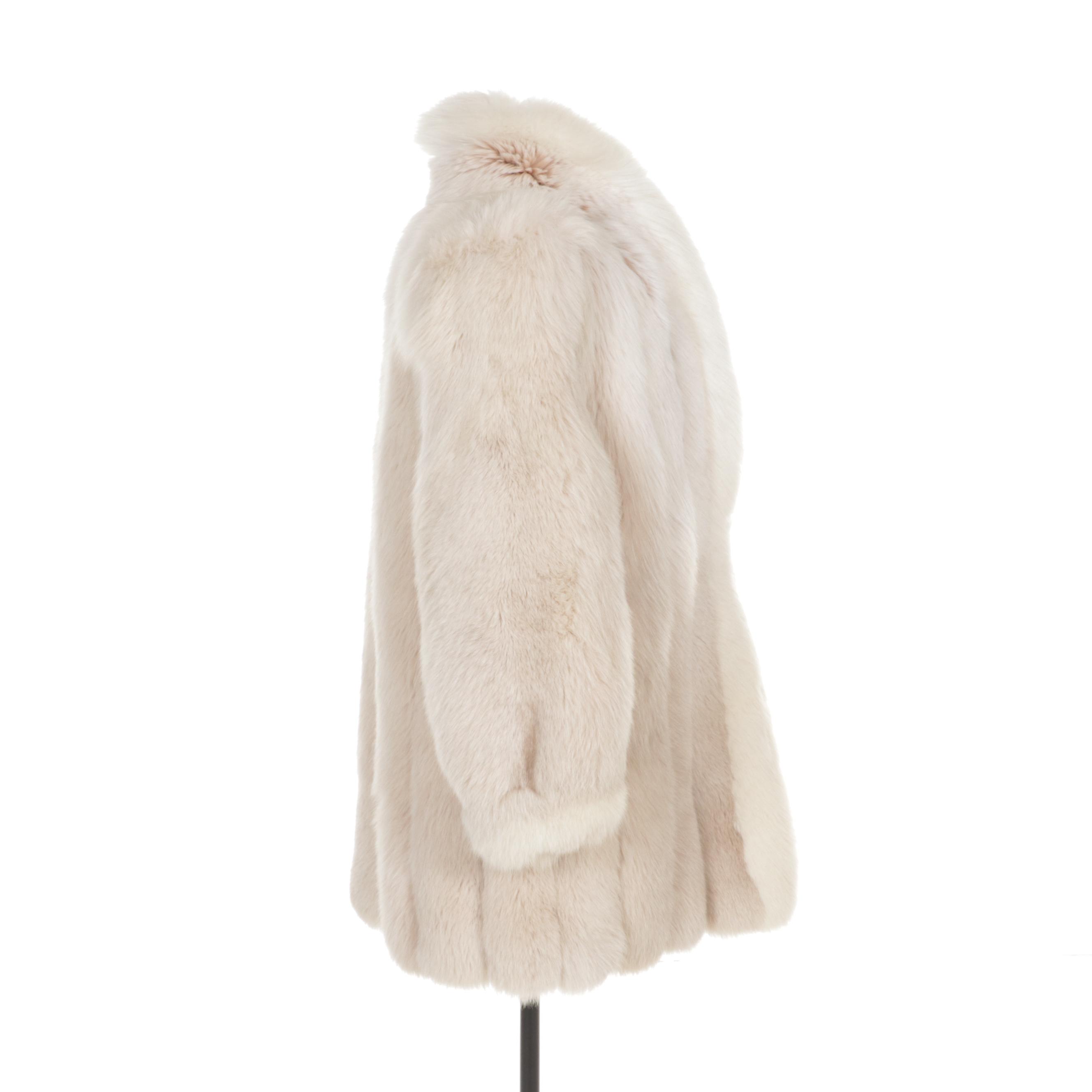 Saga Fox Blush and Arctic Fox Fur Stroller