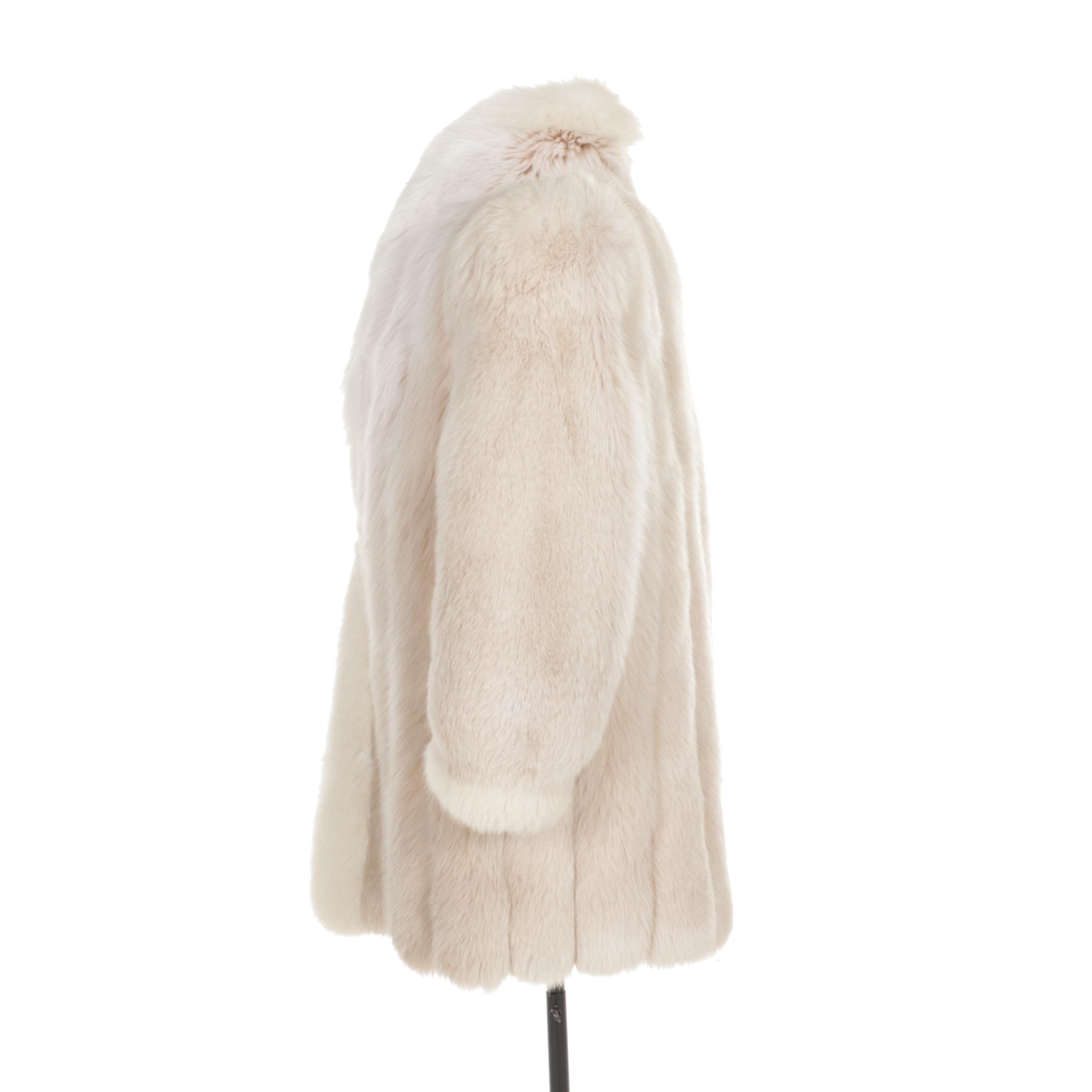 Saga Fox Blush and Arctic Fox Fur Stroller