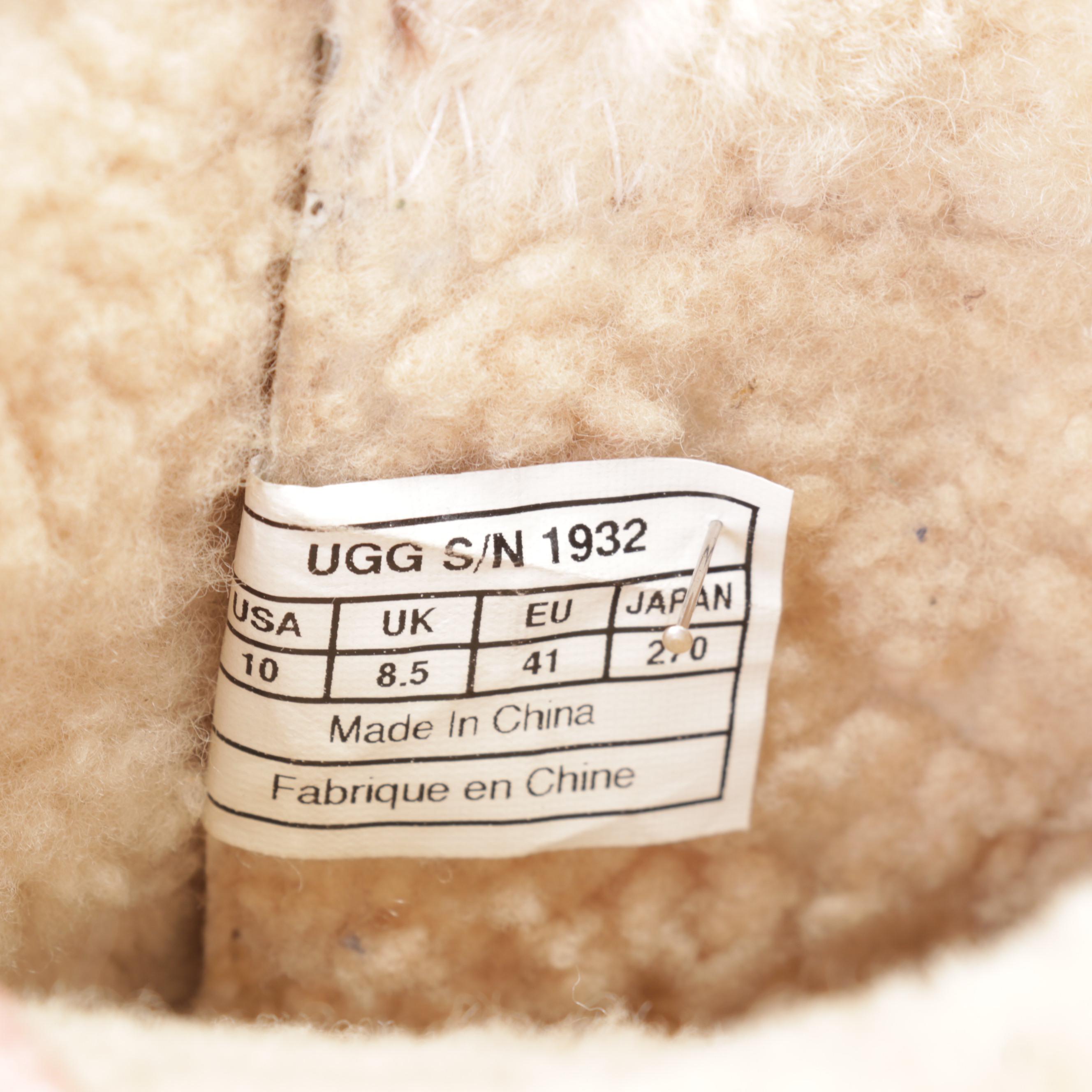 Ugg Australia Caspia Boots, Børn Tarkin Booties, and Toms Sneakers