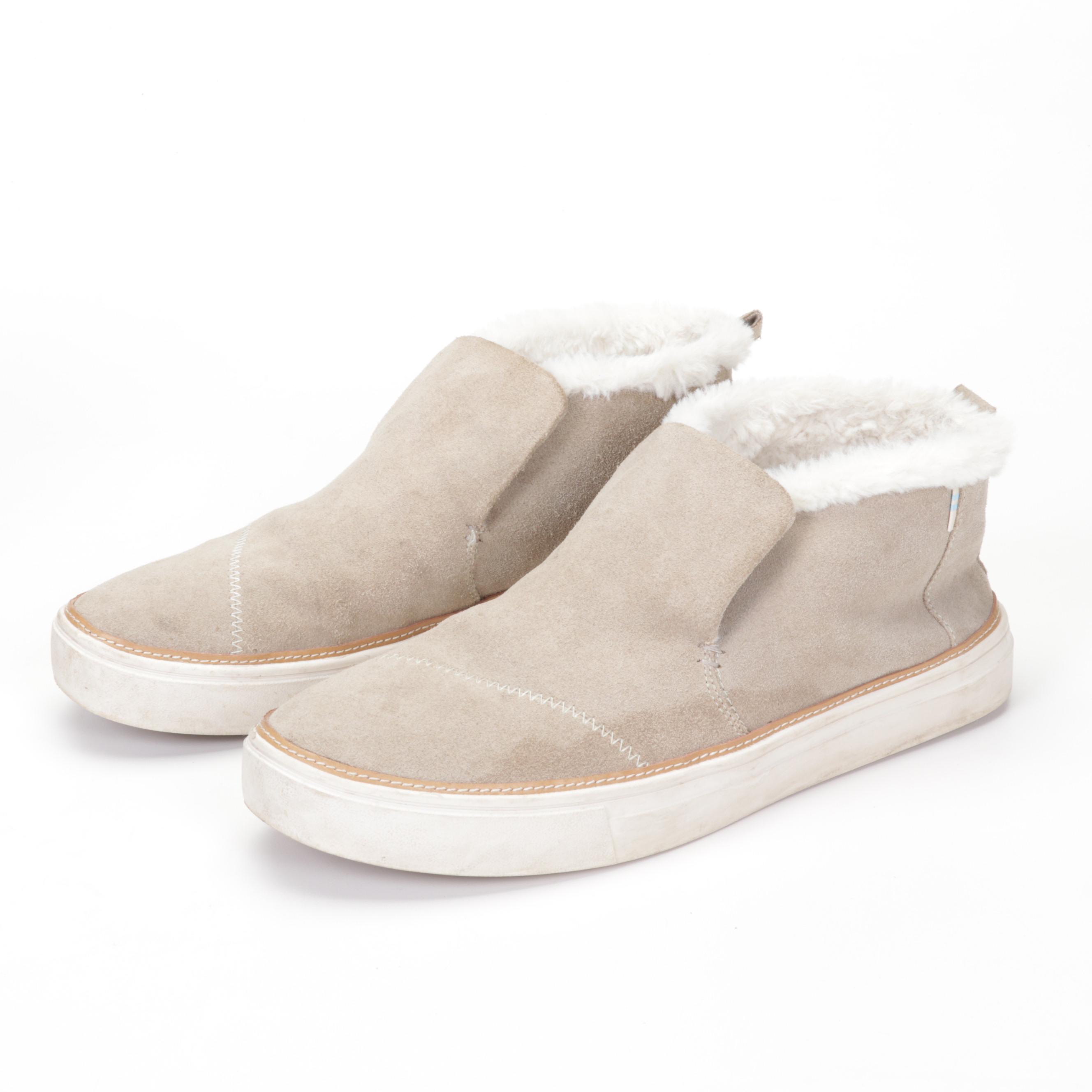 Ugg Australia Caspia Boots, Børn Tarkin Booties, and Toms Sneakers