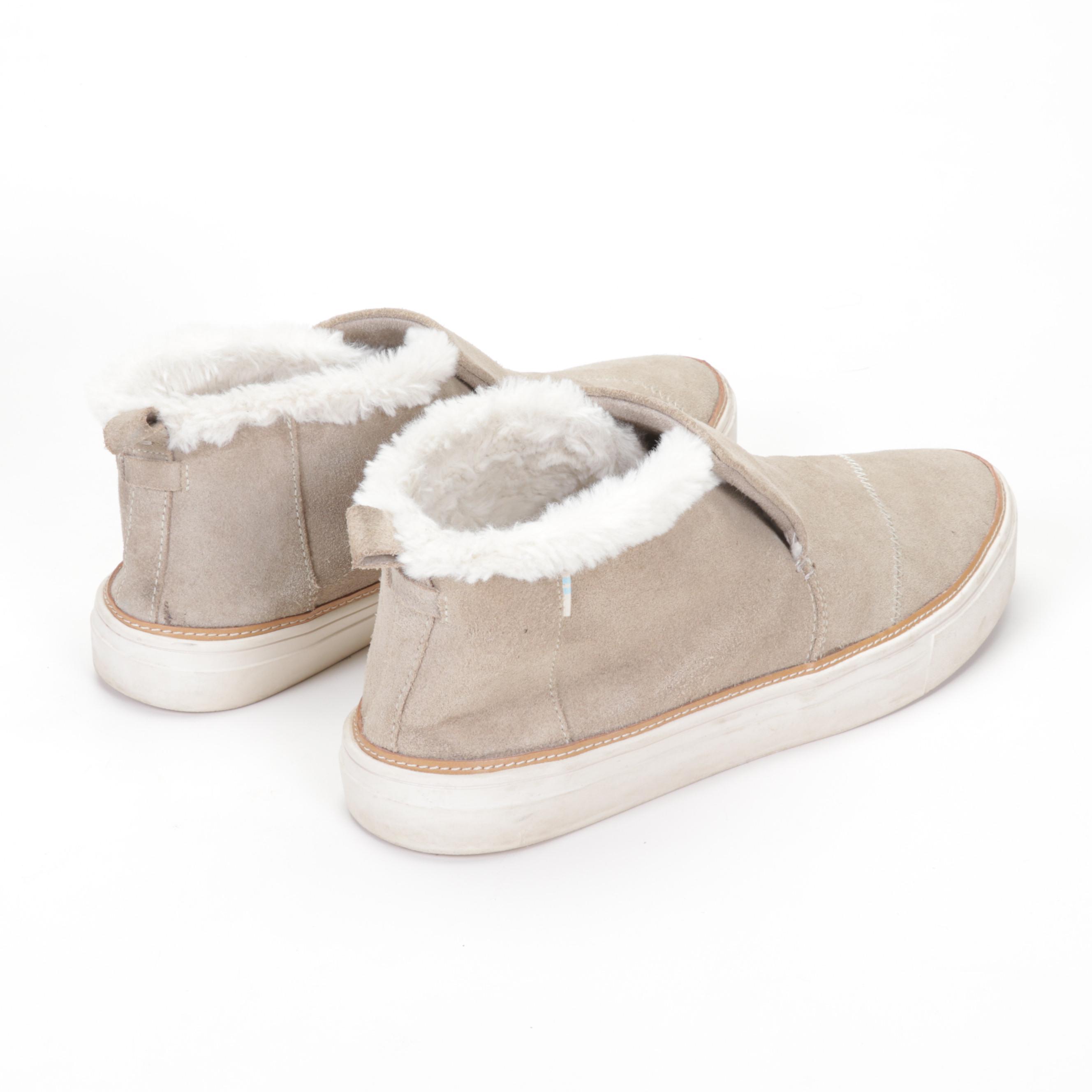 Ugg Australia Caspia Boots, Børn Tarkin Booties, and Toms Sneakers