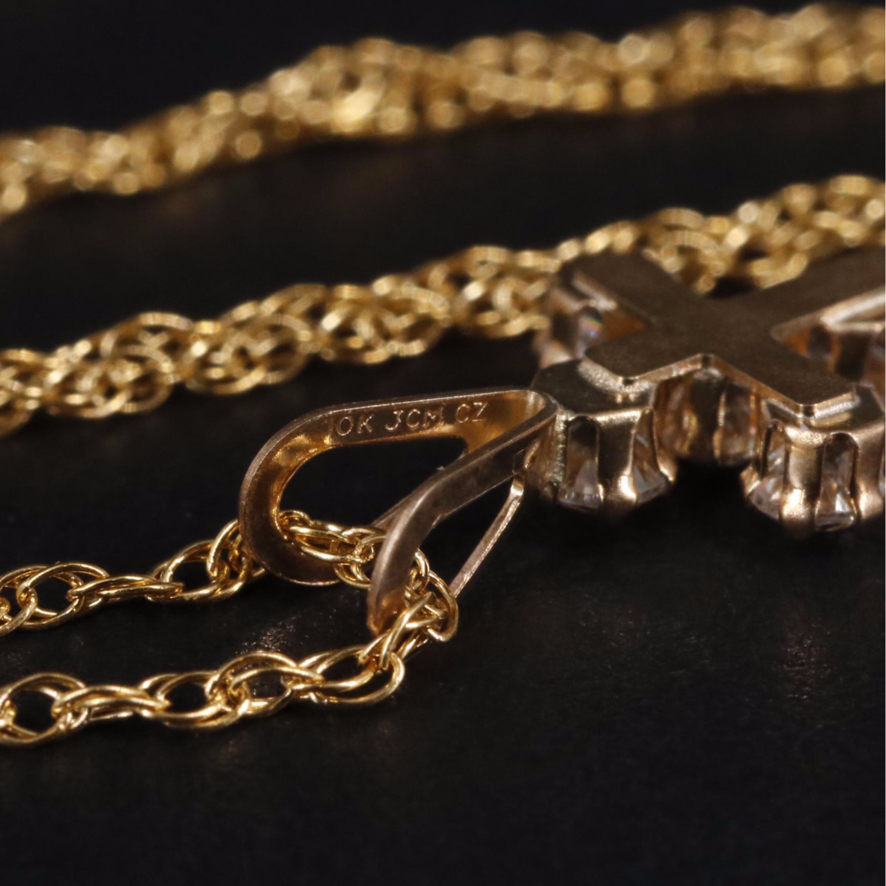 10K Cross Pendant Necklace