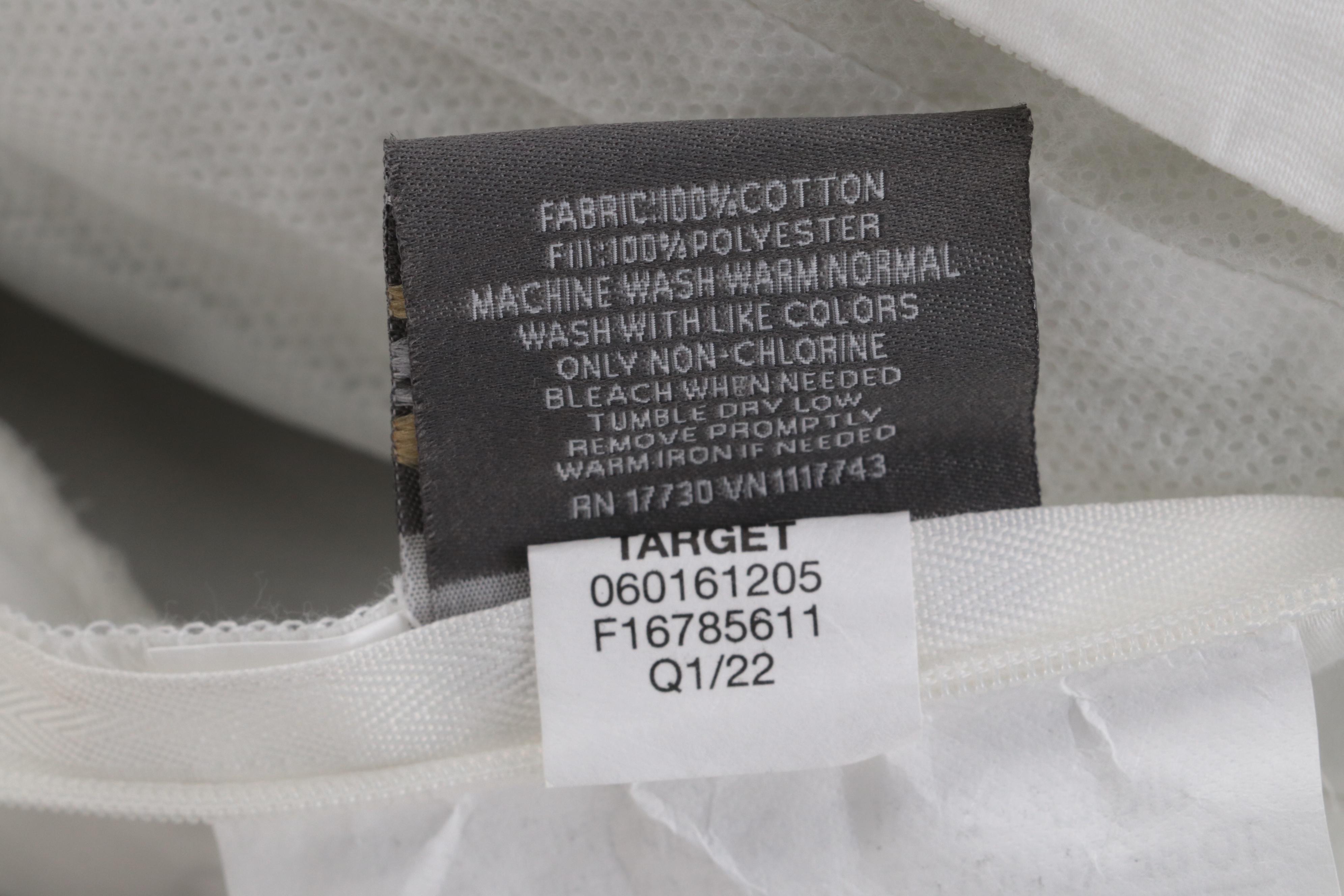 Pair of Threshold Signature Balanced Blue Border Euro Bed Pillows