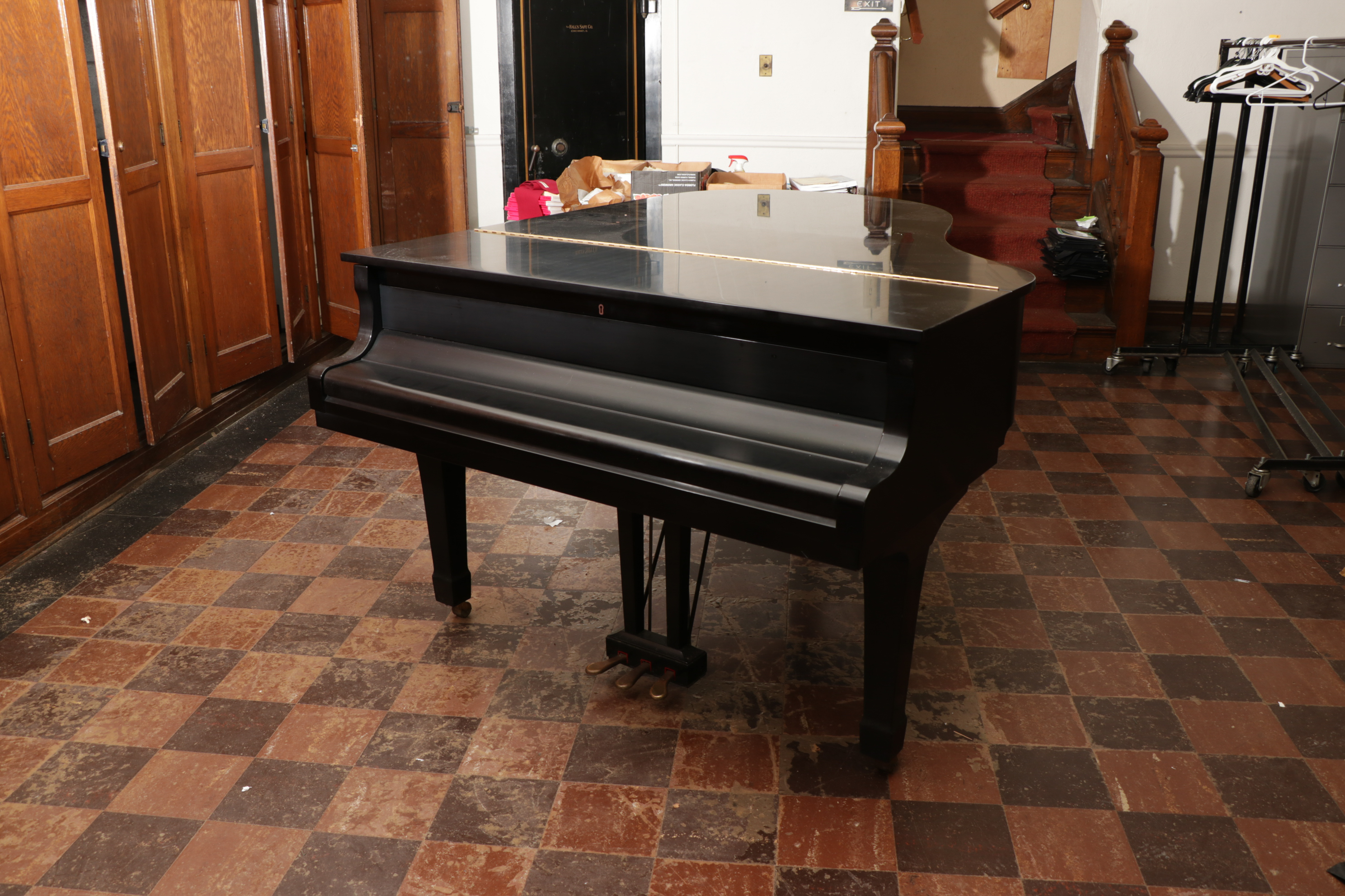 Yamaha G3 Polished Ebony Baby Grand Piano with Tufted Bench