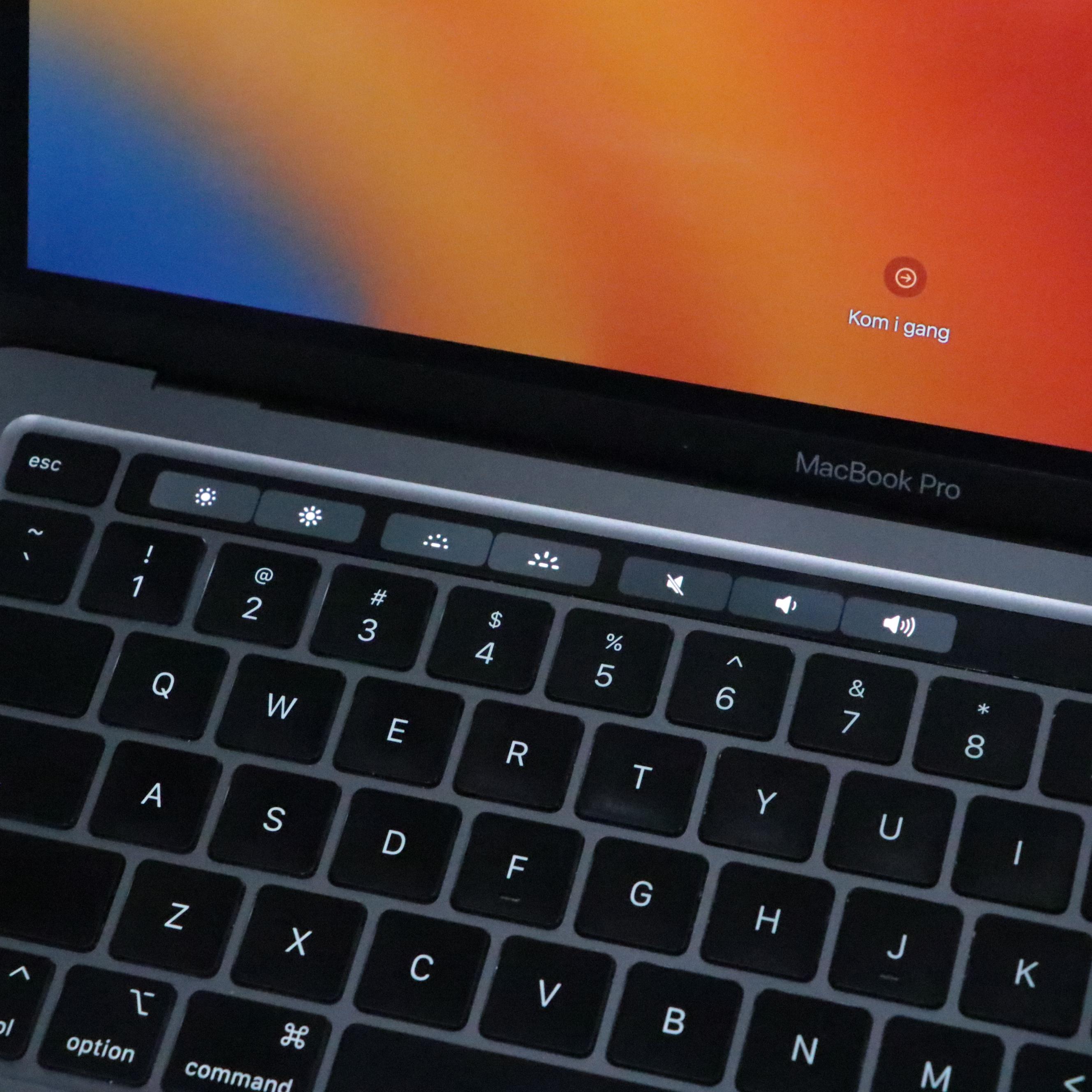 Apple 13.3" Macbook Pro Laptop with Apple M1 Chip