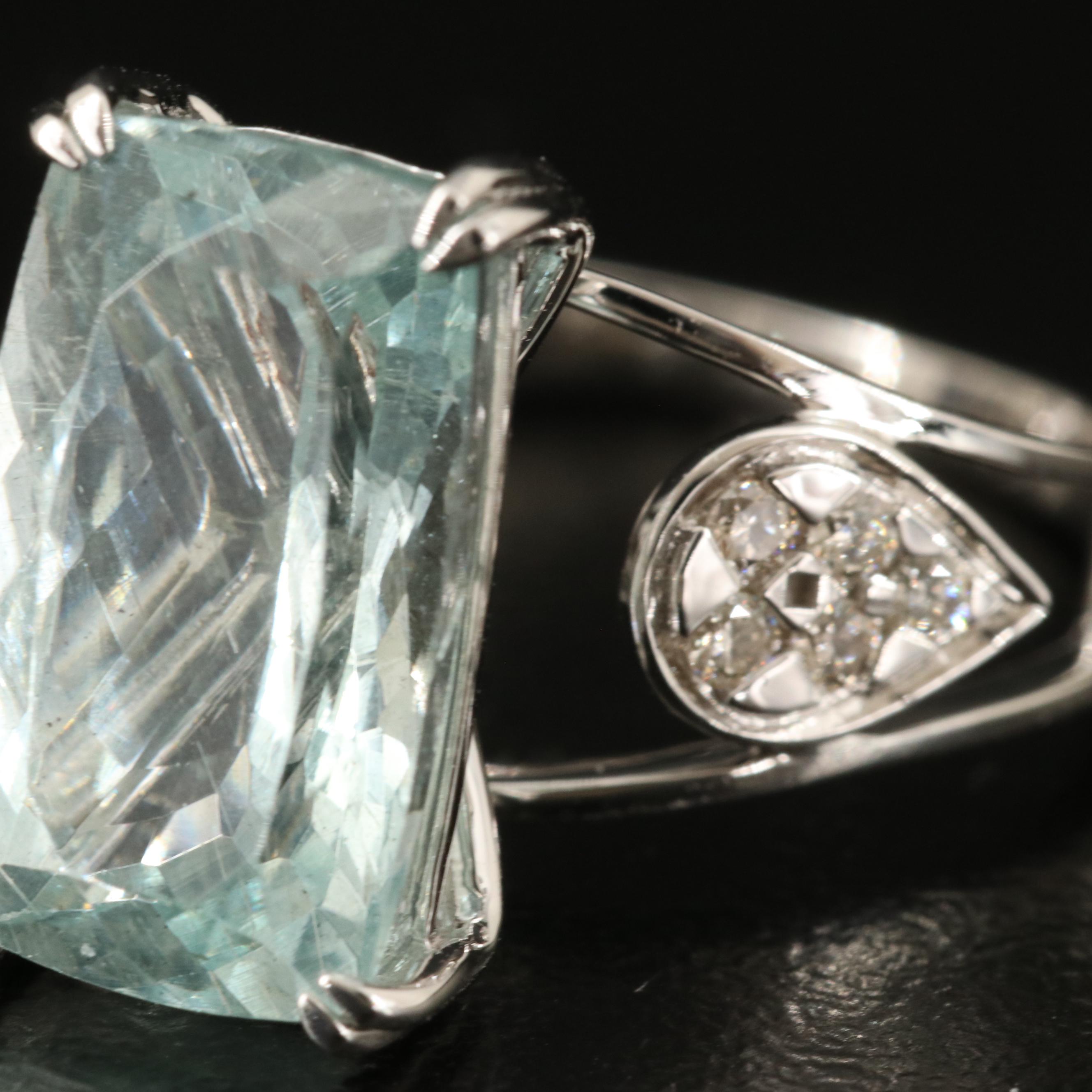 14K 4.80 CT Aquamarine and Diamond Ring