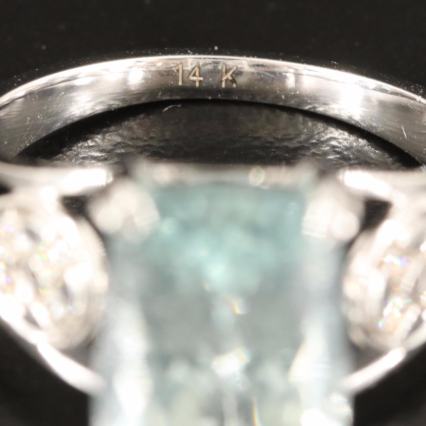 14K 4.80 CT Aquamarine and Diamond Ring