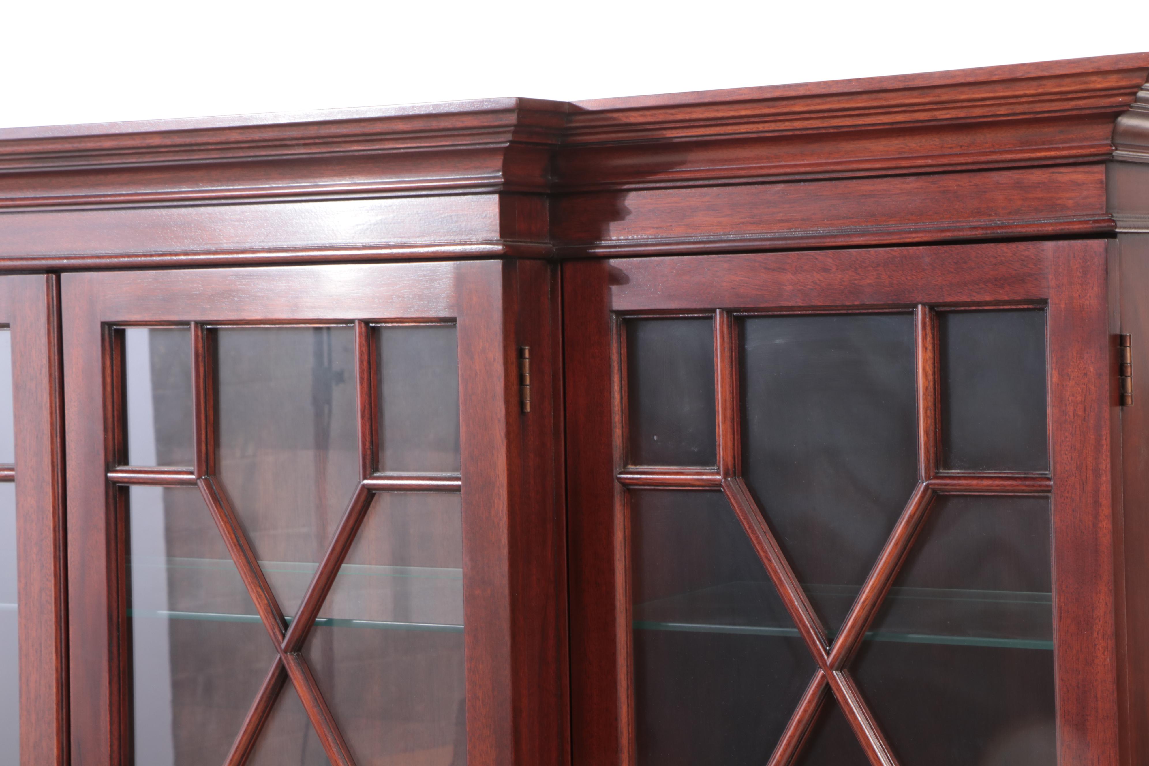 Henkel-Harris "Virginia Galleries" Mahogany Breakfront China Cabinet, dated 1987