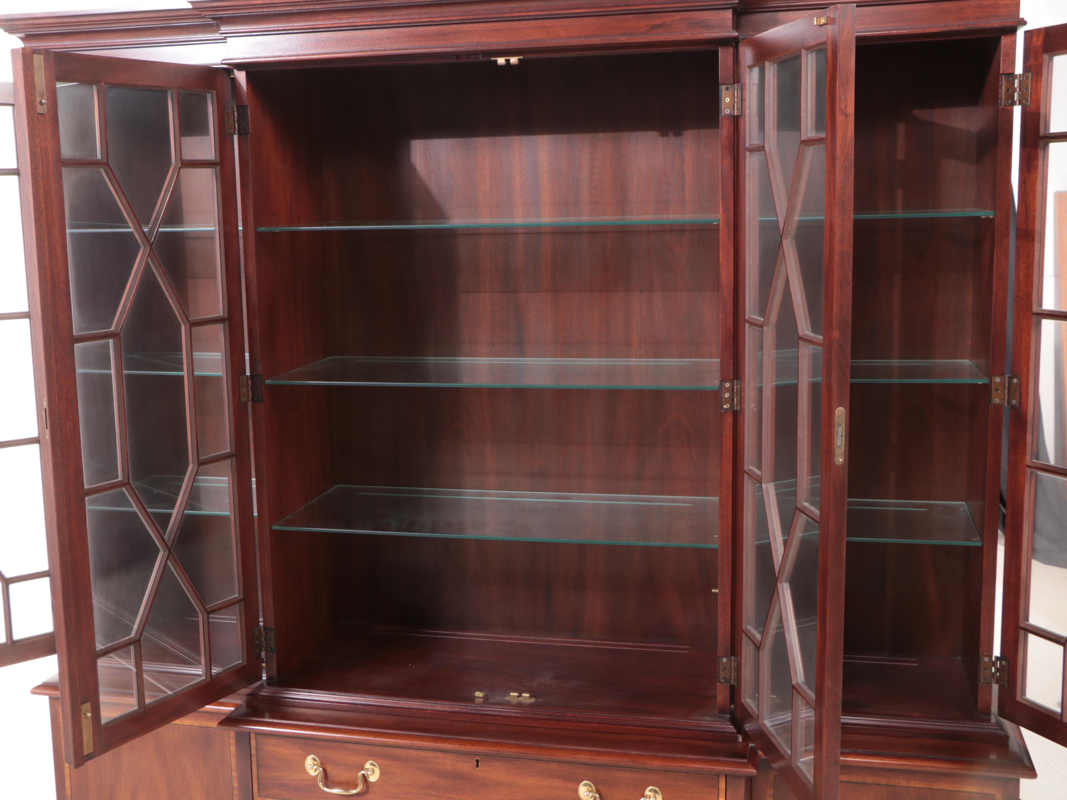 Henkel-Harris "Virginia Galleries" Mahogany Breakfront China Cabinet, dated 1987