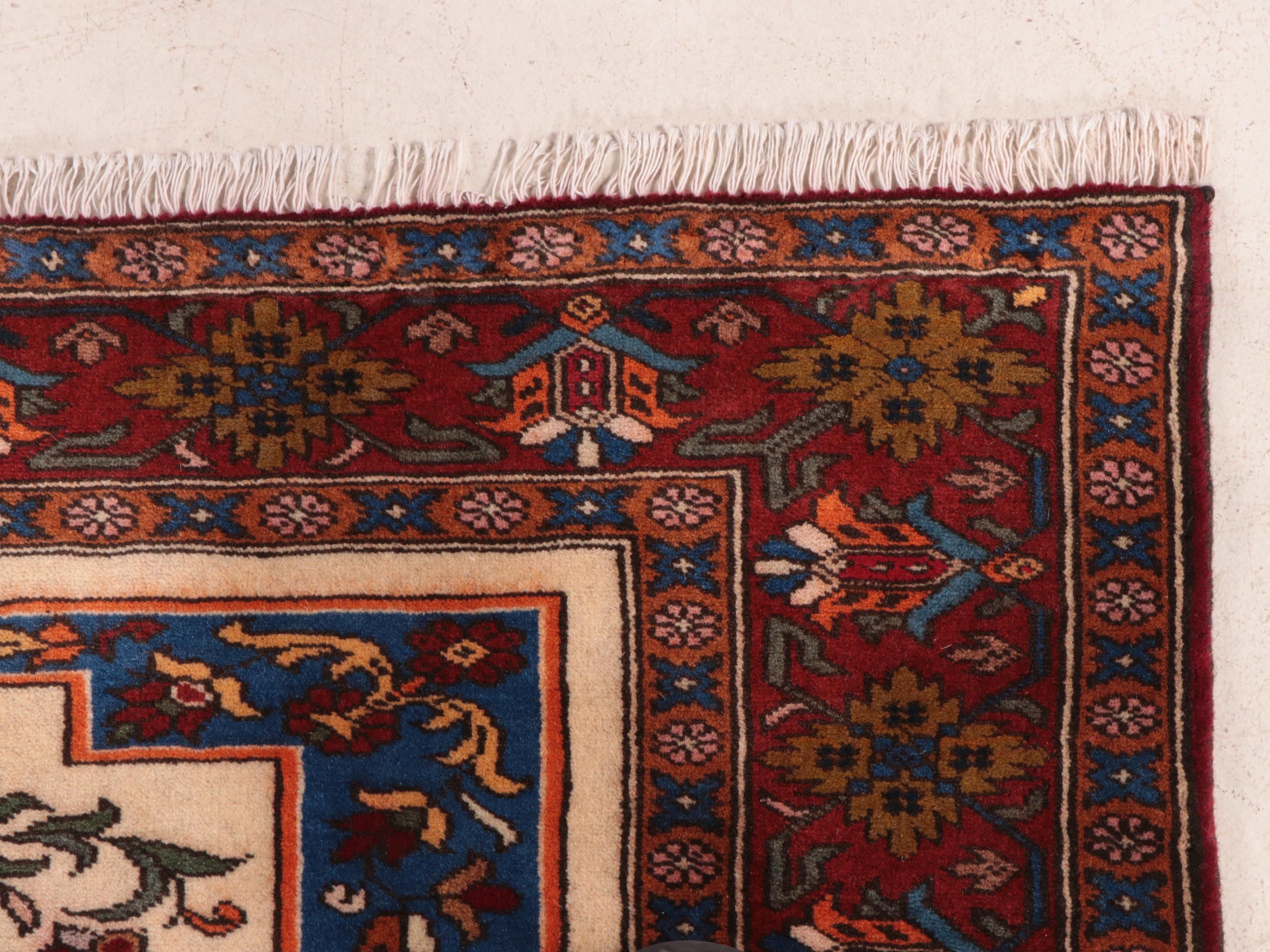 4'1 x 6'5 Hand-Knotted Pakistani Lahore Area Rug