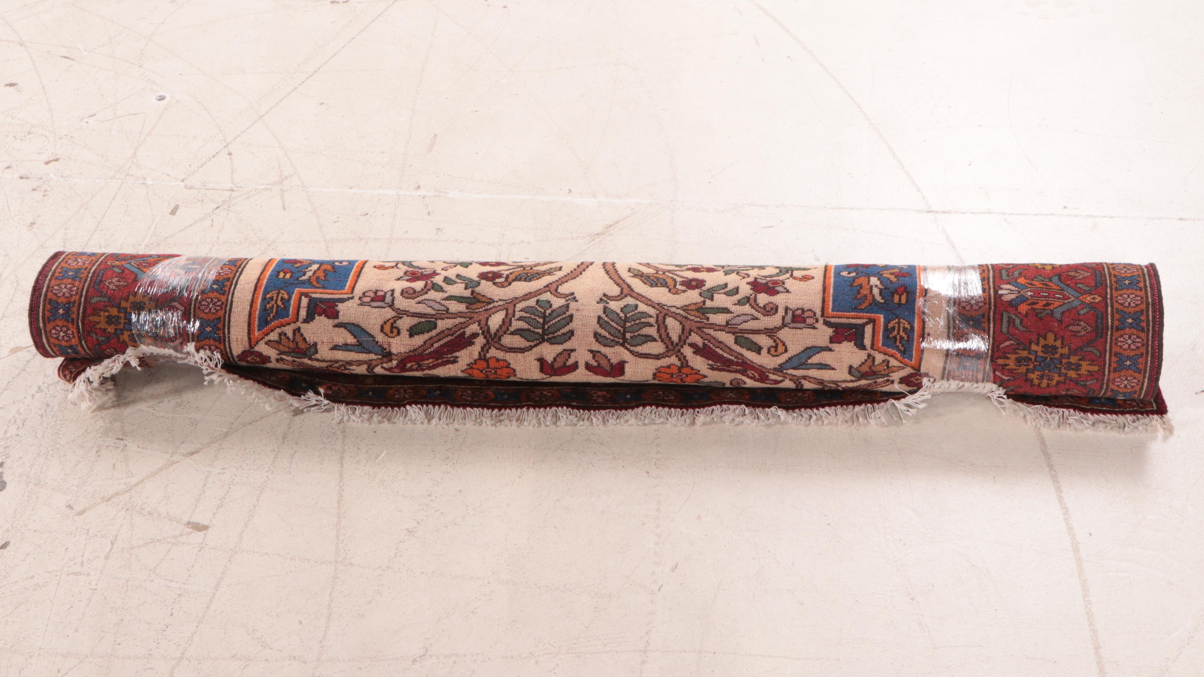 4'1 x 6'5 Hand-Knotted Pakistani Lahore Area Rug