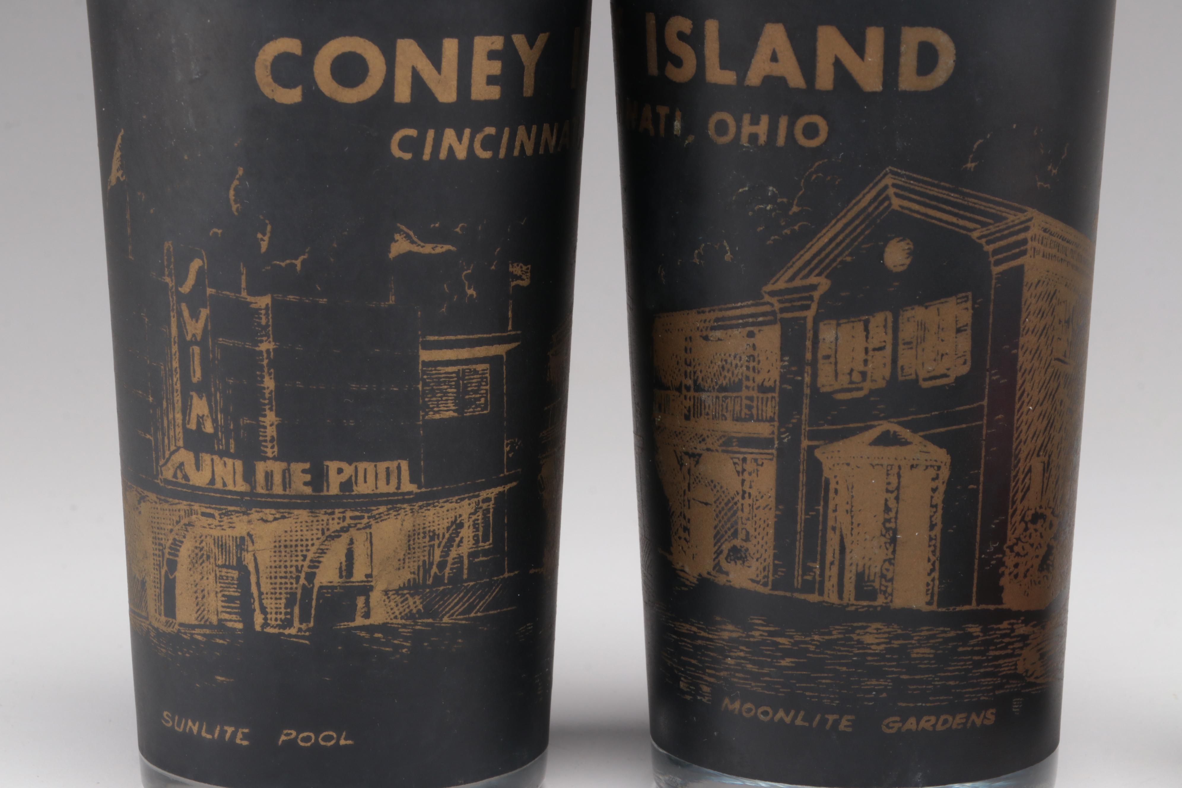 Wiedemann's, Burger with Other Beer Glasses, Tap Handles, Bottles and More