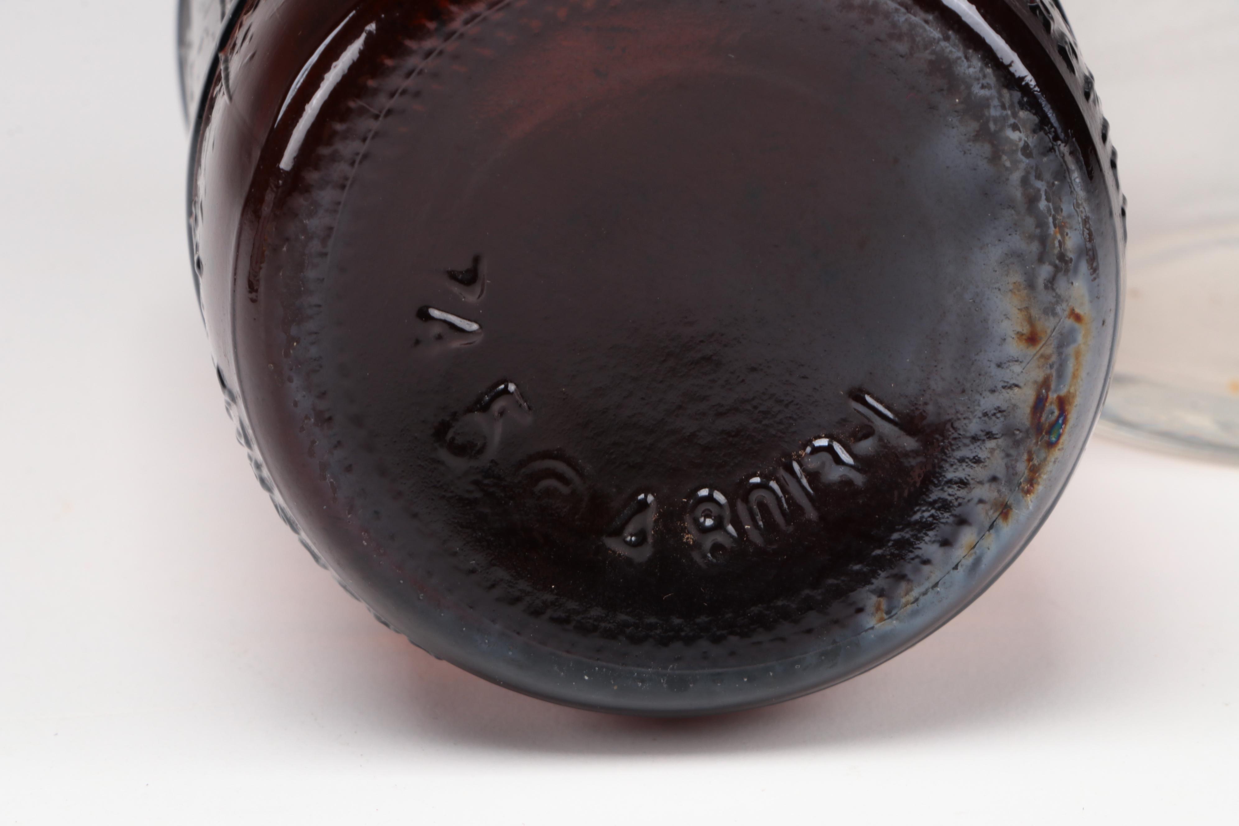 Wiedemann's, Burger with Other Beer Glasses, Tap Handles, Bottles and More