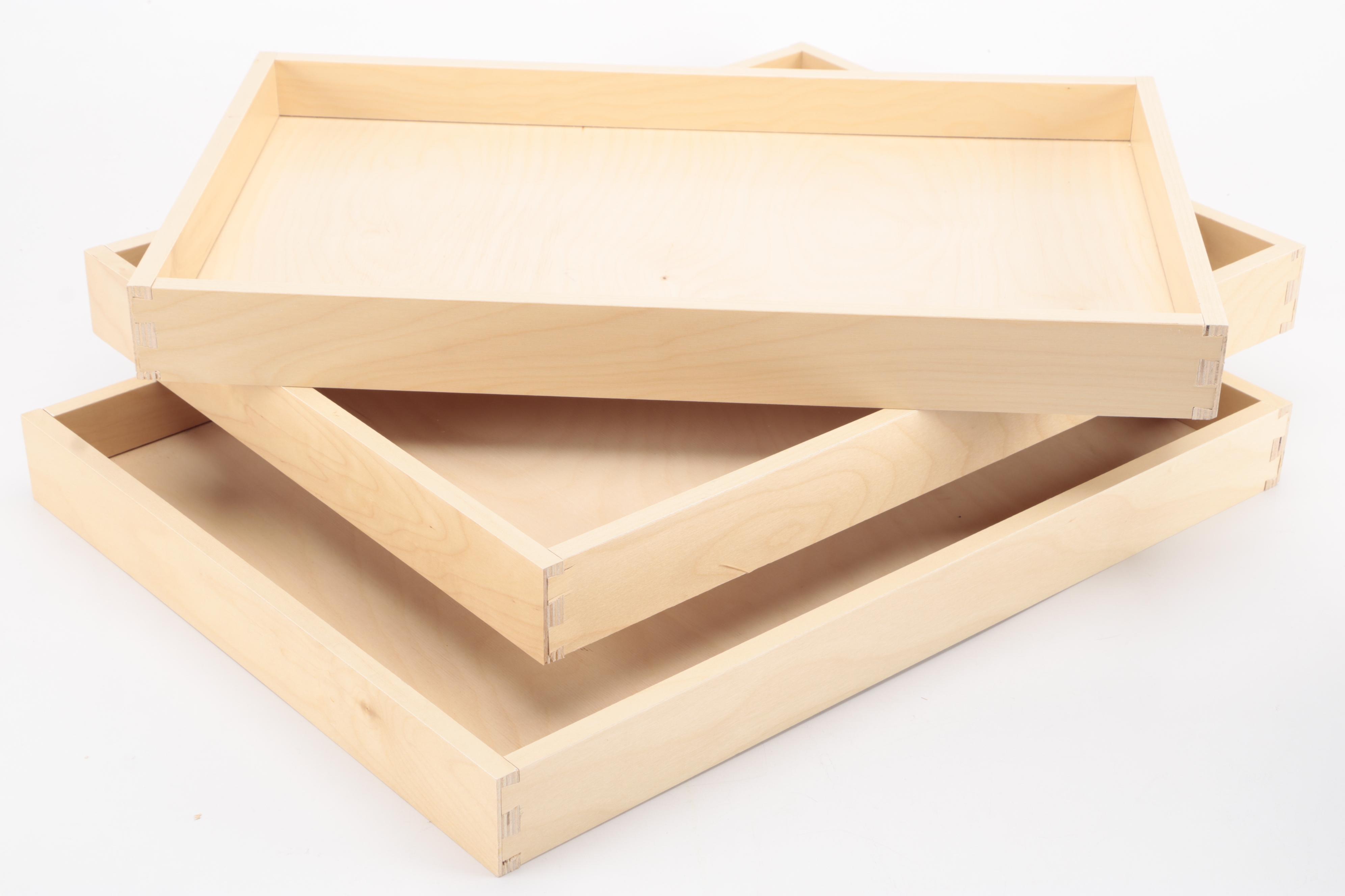 Bongenre "Clarissa's Sea and Sun" Melamine Dinnerware with Wood Trays