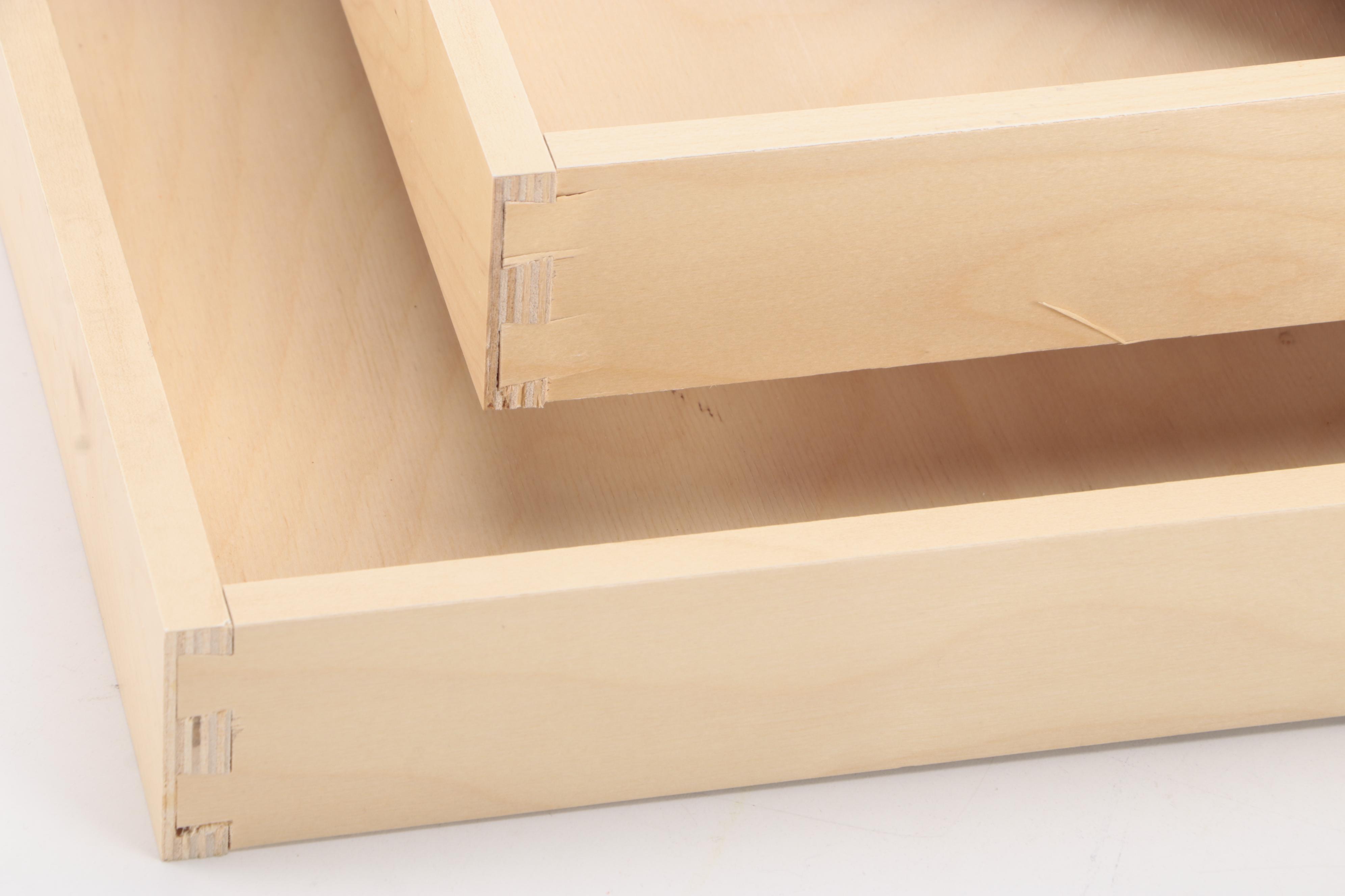 Bongenre "Clarissa's Sea and Sun" Melamine Dinnerware with Wood Trays