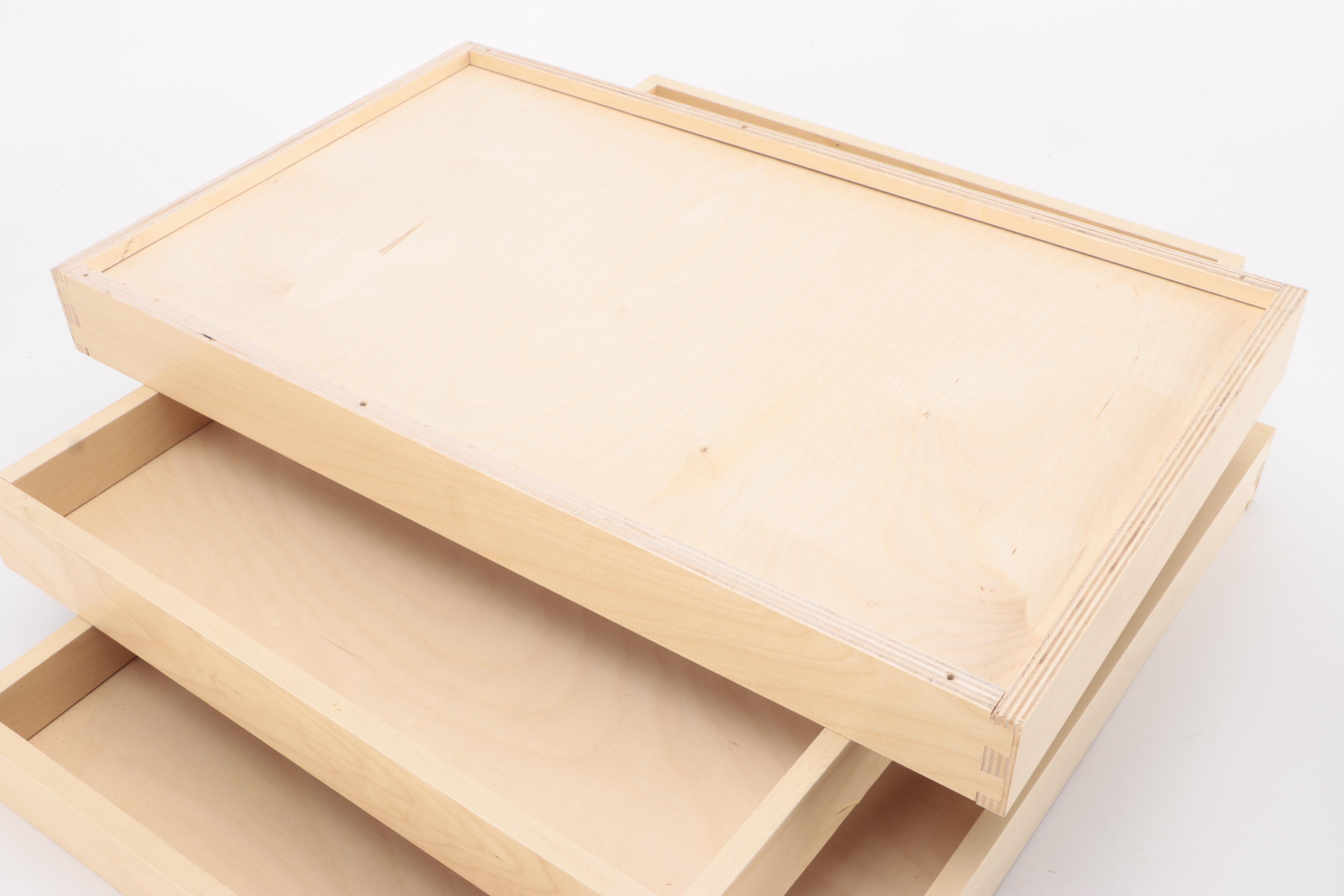 Bongenre "Clarissa's Sea and Sun" Melamine Dinnerware with Wood Trays