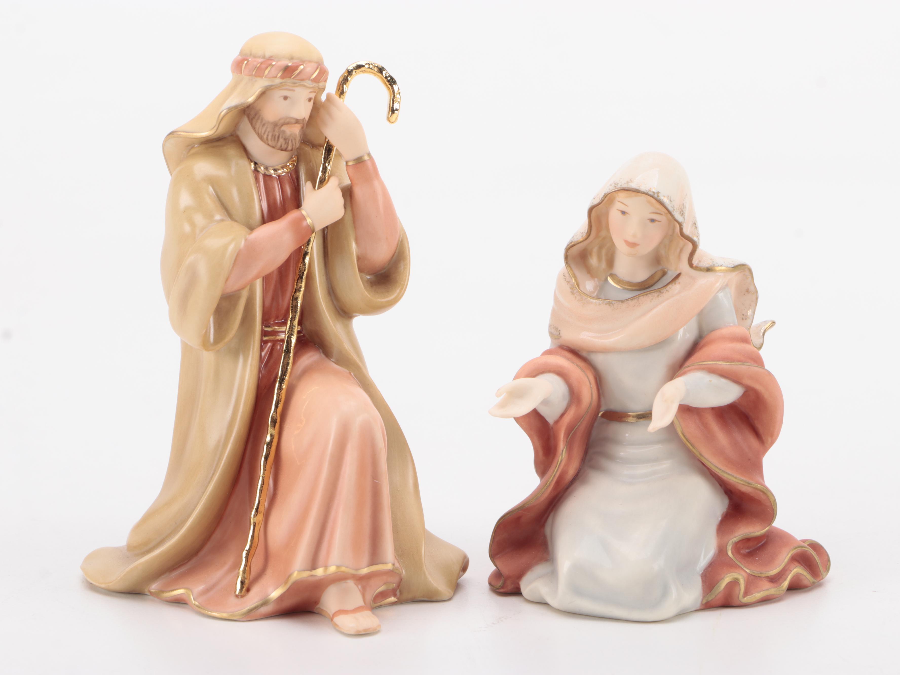 Bongenre "Clarissa's Sea and Sun" Melamine Dinnerware with Wood Trays