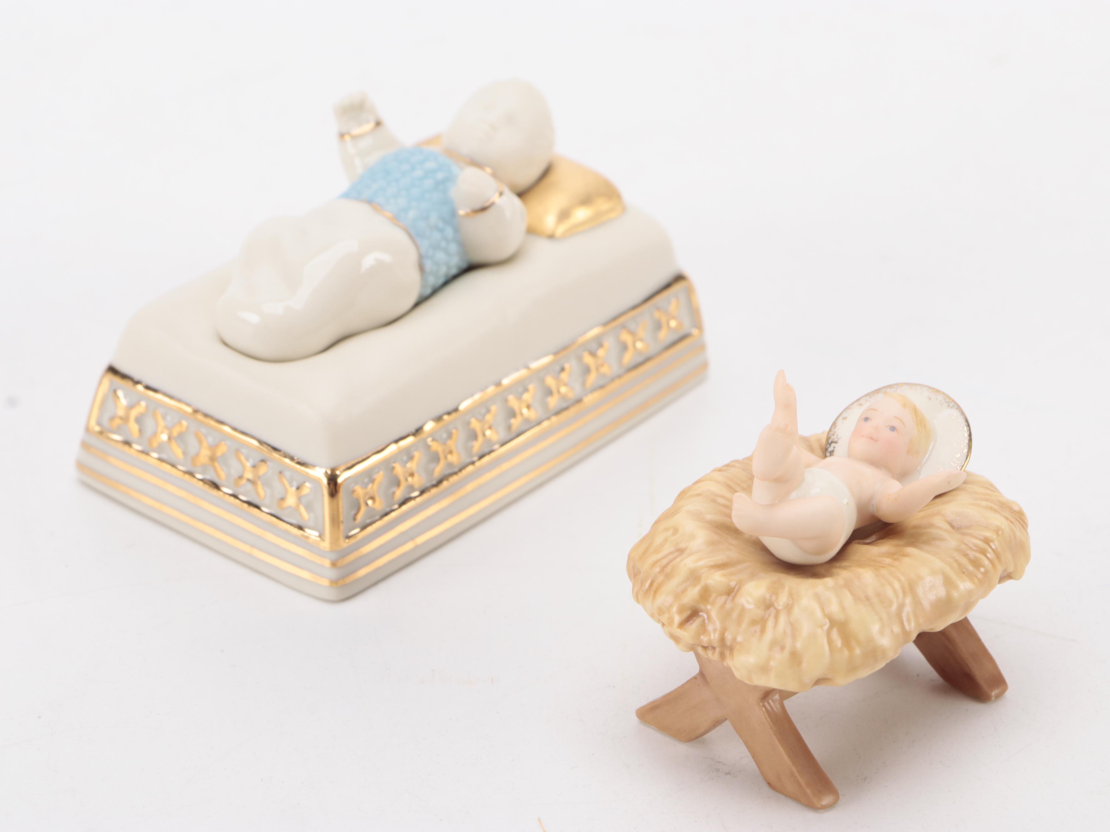 Bongenre "Clarissa's Sea and Sun" Melamine Dinnerware with Wood Trays