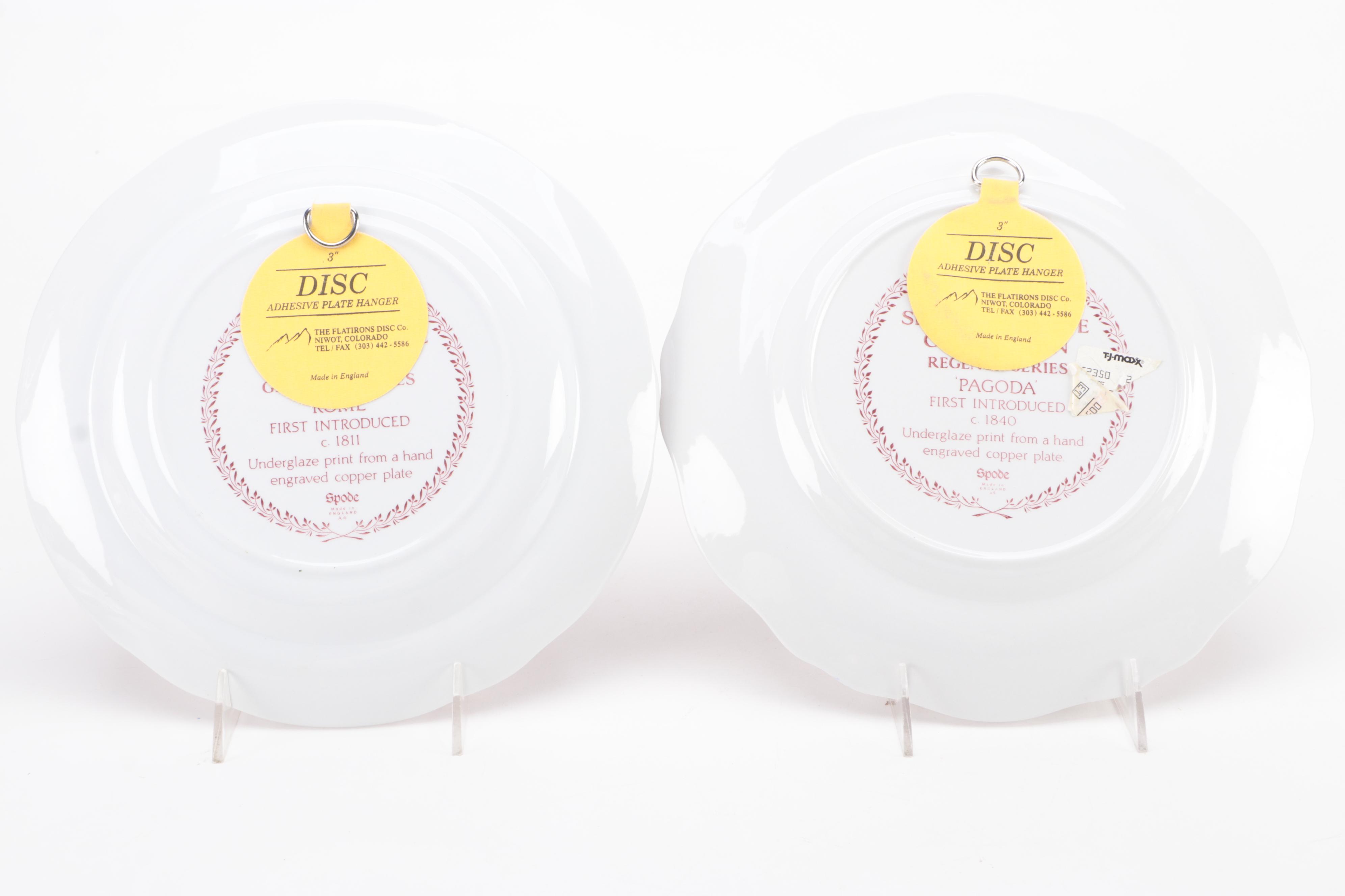 Spode "Sutherland" Caramanian Printed Ceramic Collector Plates, Late 20th C.