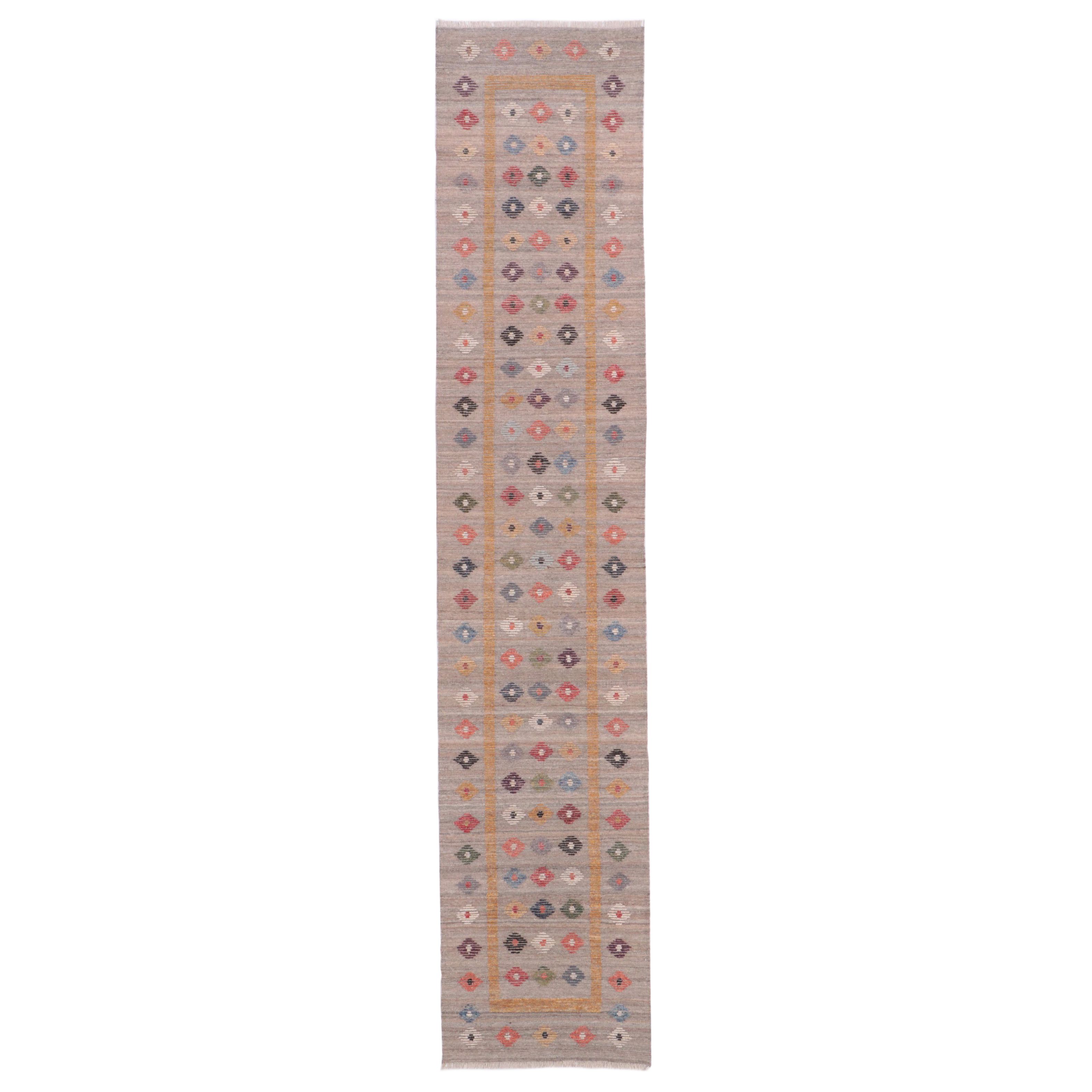 2'11 x 14'6 Handwoven Indian Geometric Carpet Runner