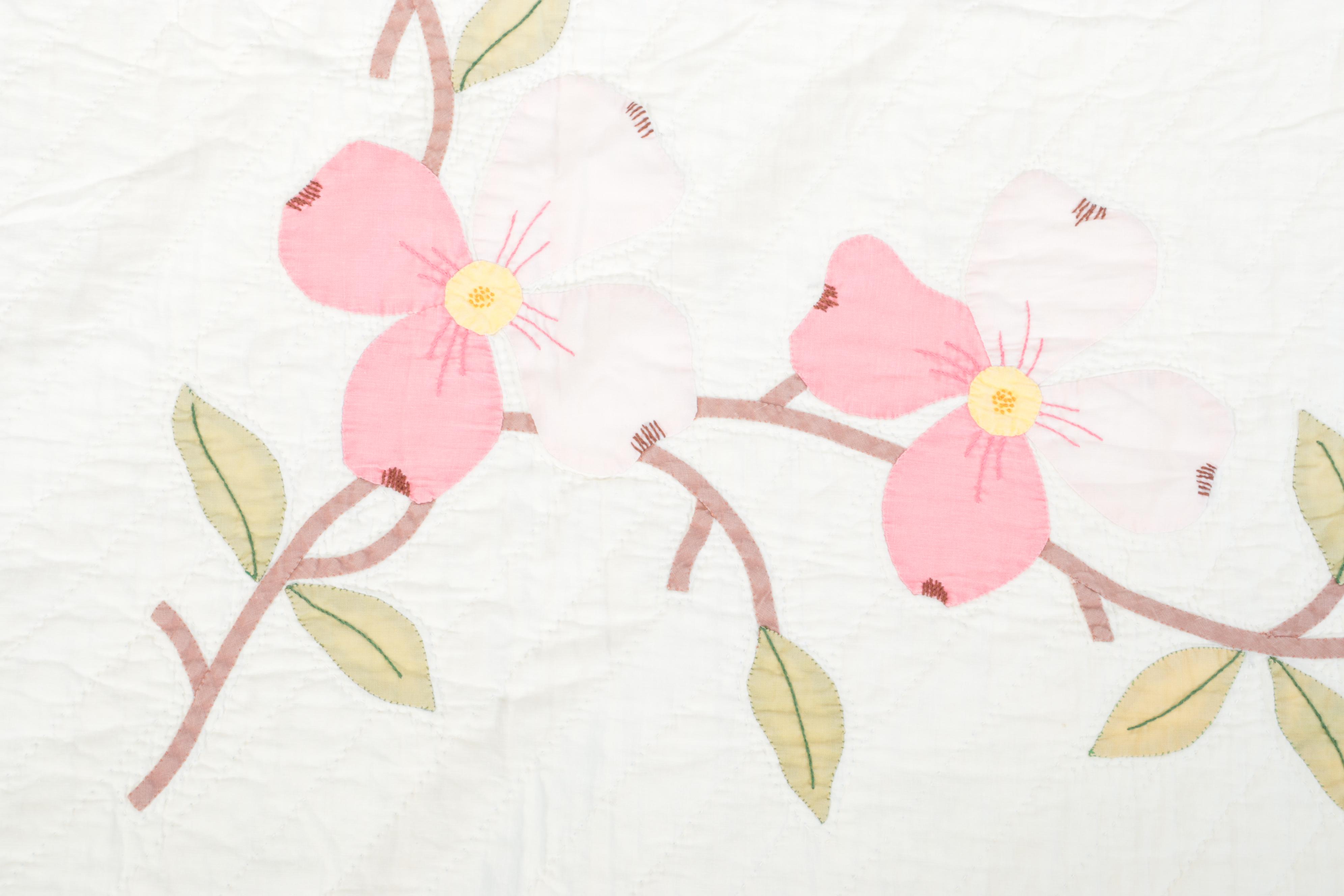 Handmade Dogwood Appliqué Quilt, Mid to Late 20th Century