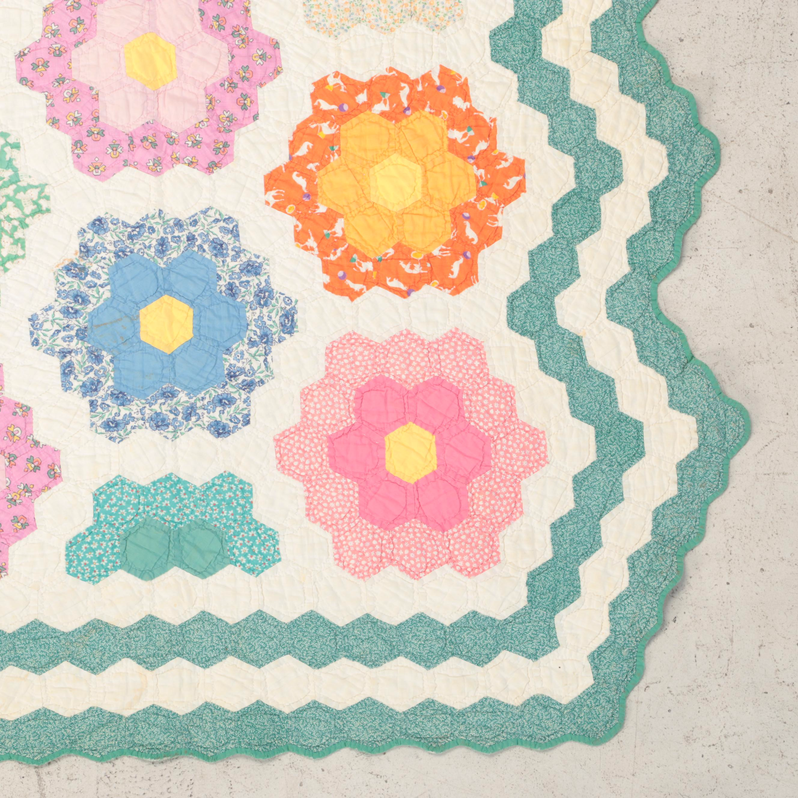 Handmade "Grandmother's Flower Garden" Pieced Cotton Quilt, Mid-20th C.