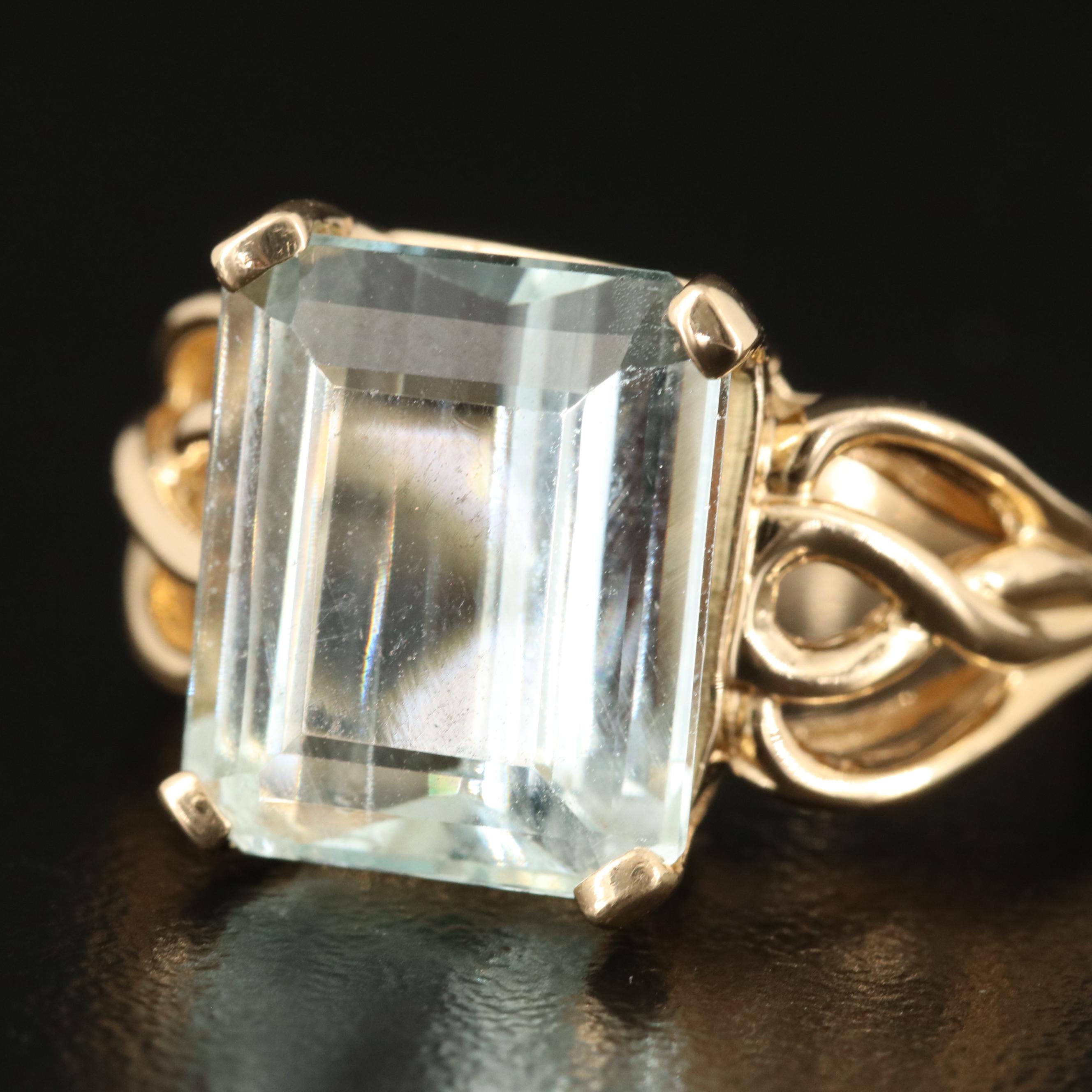 14K 5.96 CT Aquamarine Solitaire Ring