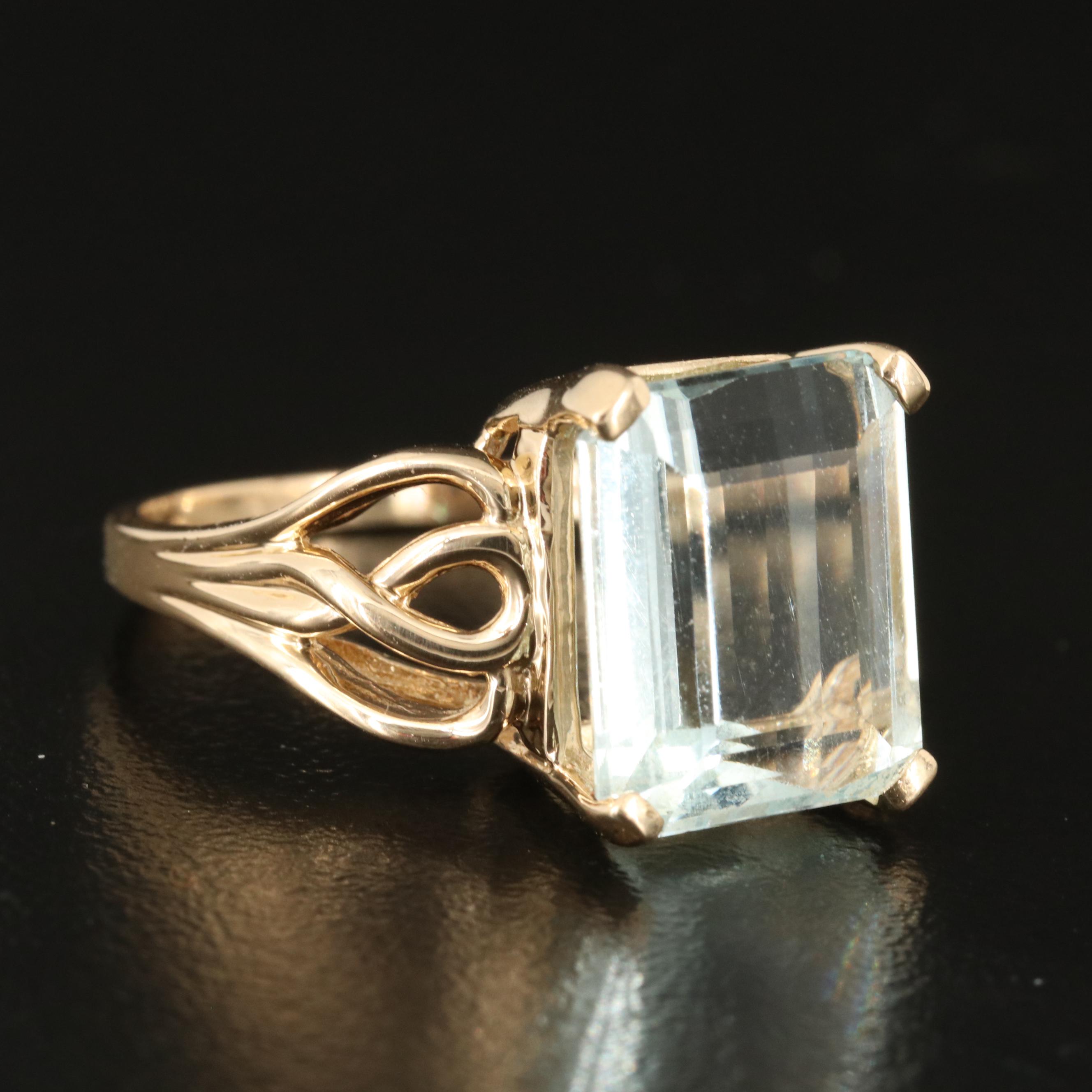 14K 5.96 CT Aquamarine Solitaire Ring