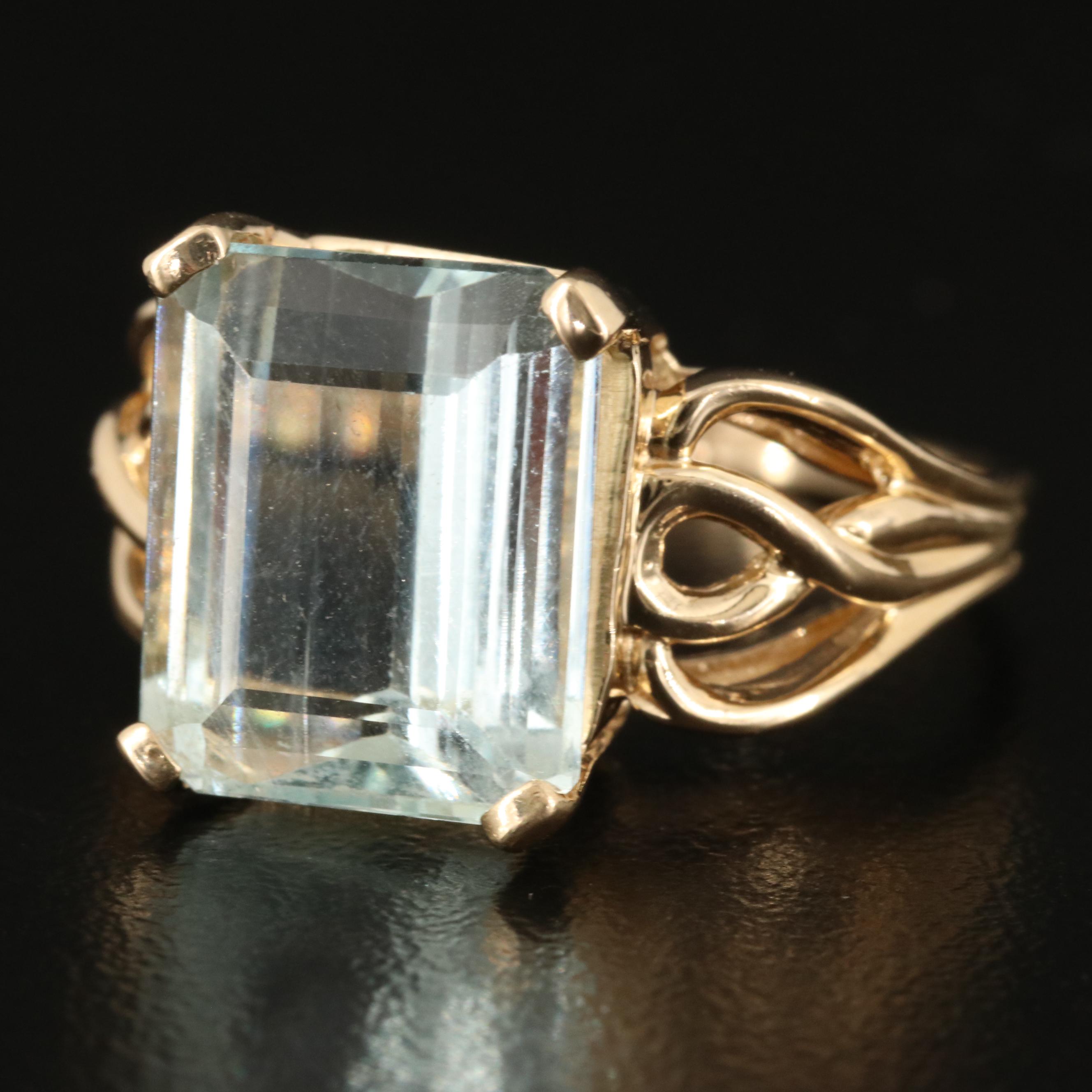 14K 5.96 CT Aquamarine Solitaire Ring