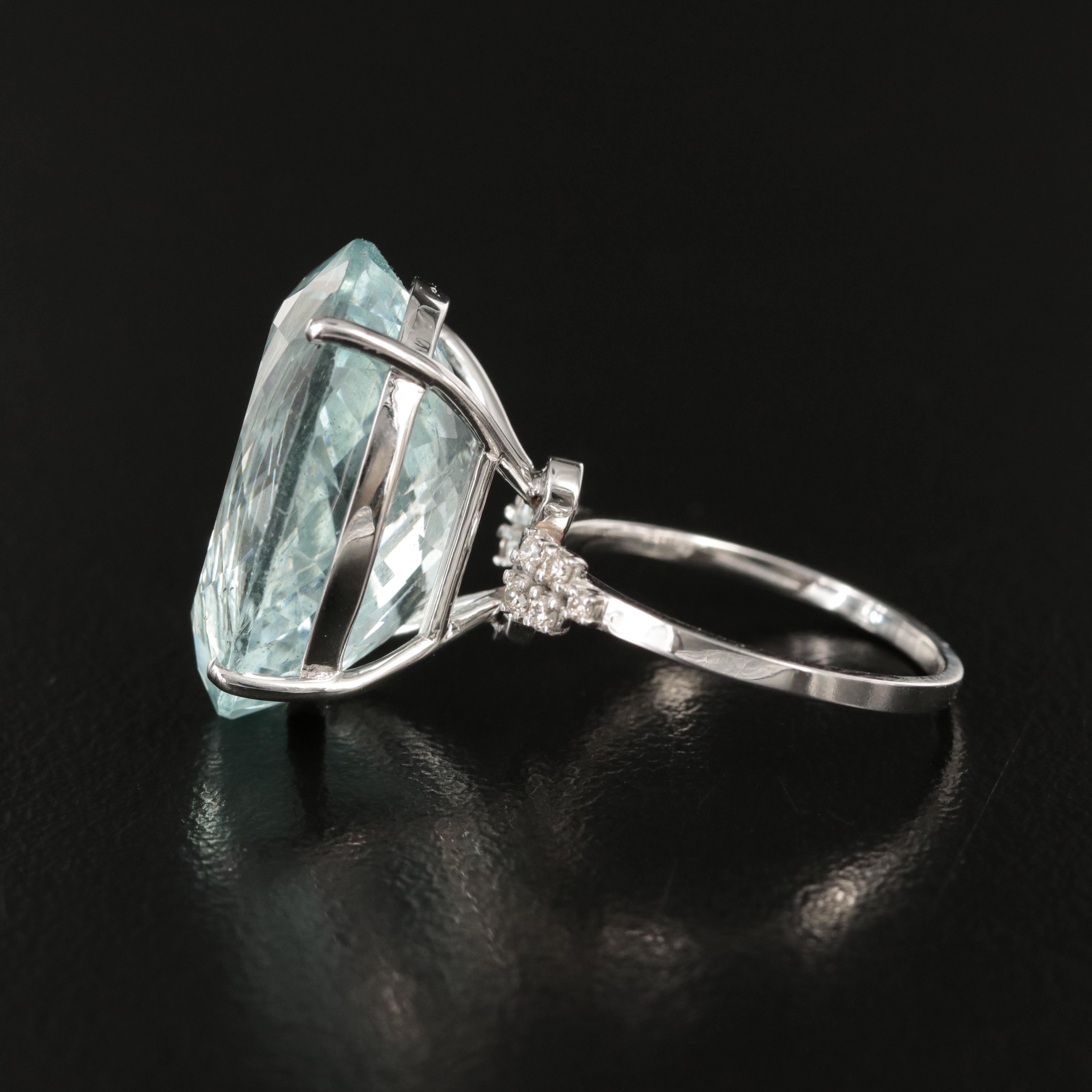 14K 17.75 CT Aquamarine and Diamond Ring