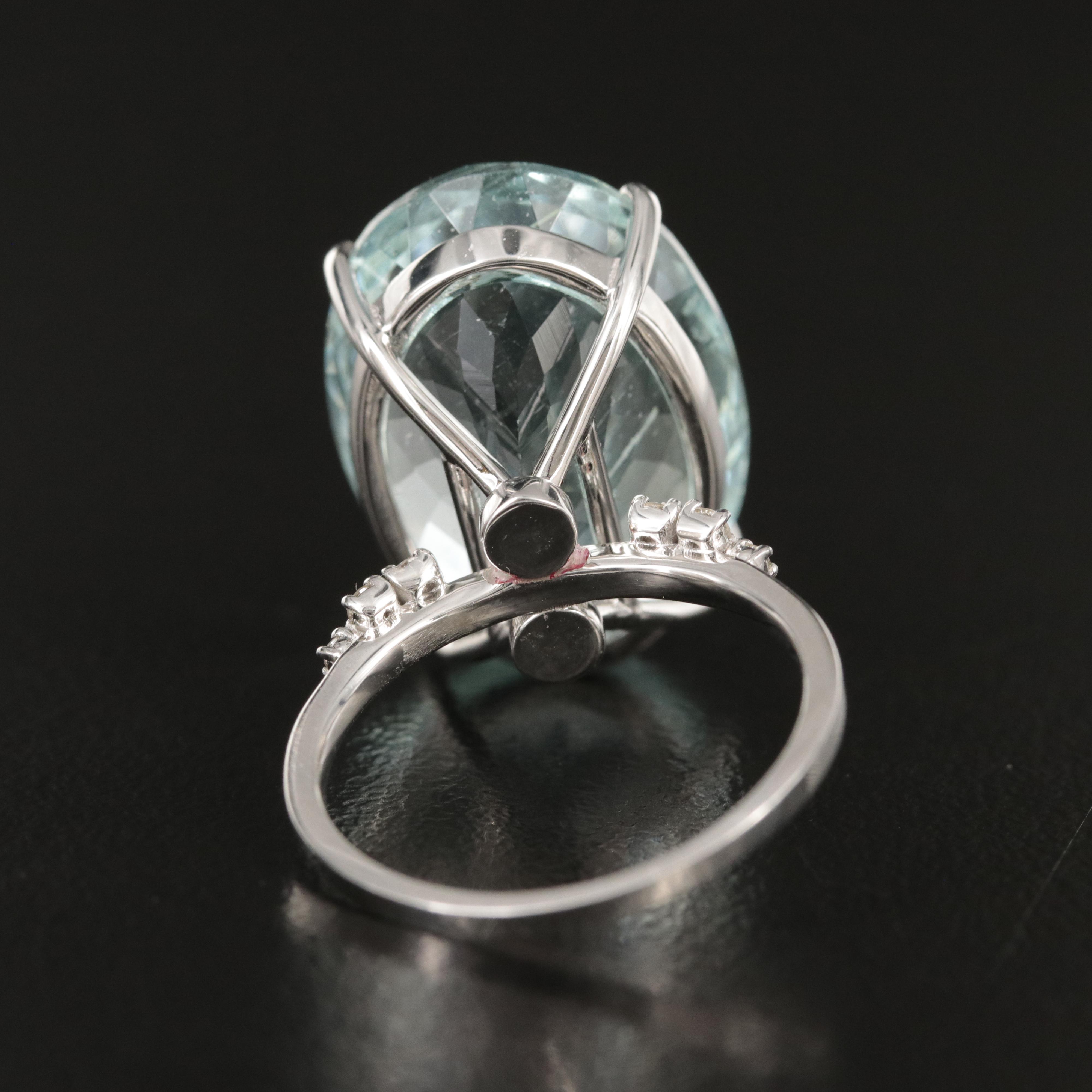 14K 17.75 CT Aquamarine and Diamond Ring