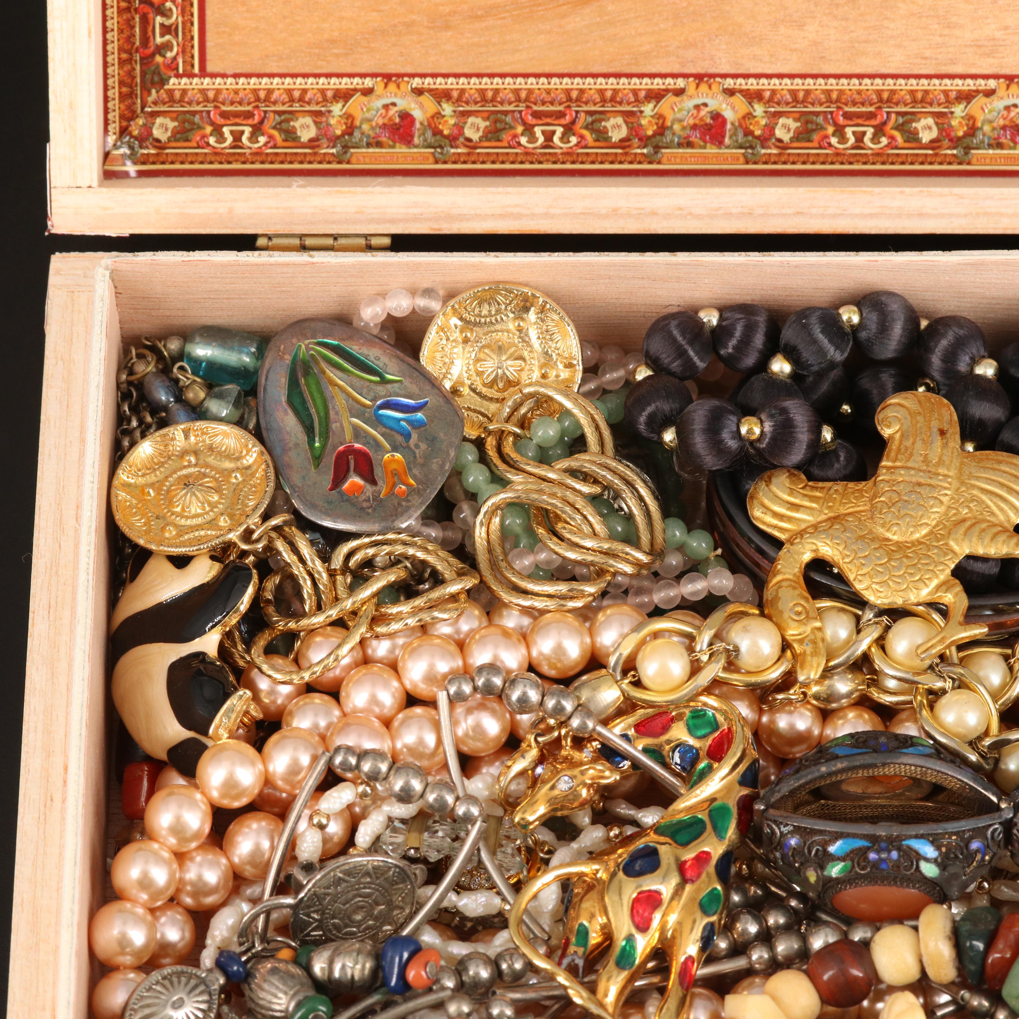 Uncommon Discoveries: Jewelry Collection