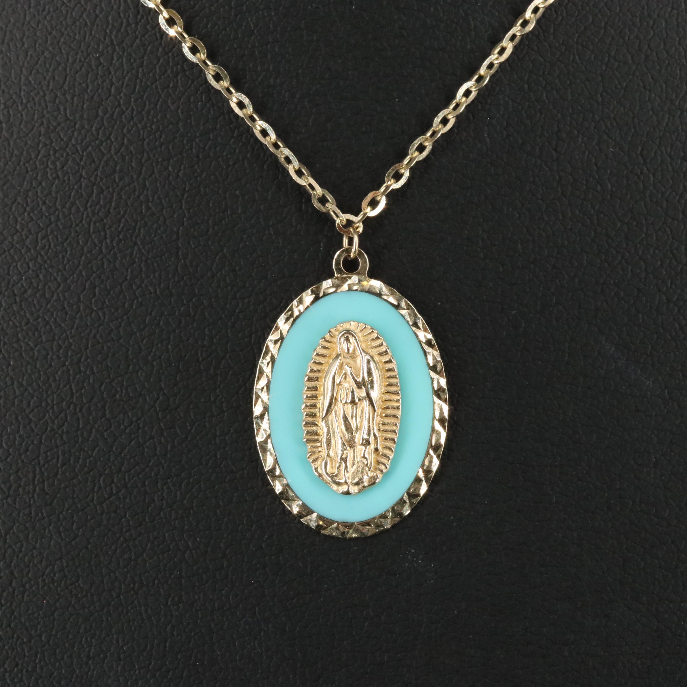 14K Oval Pendant Necklace