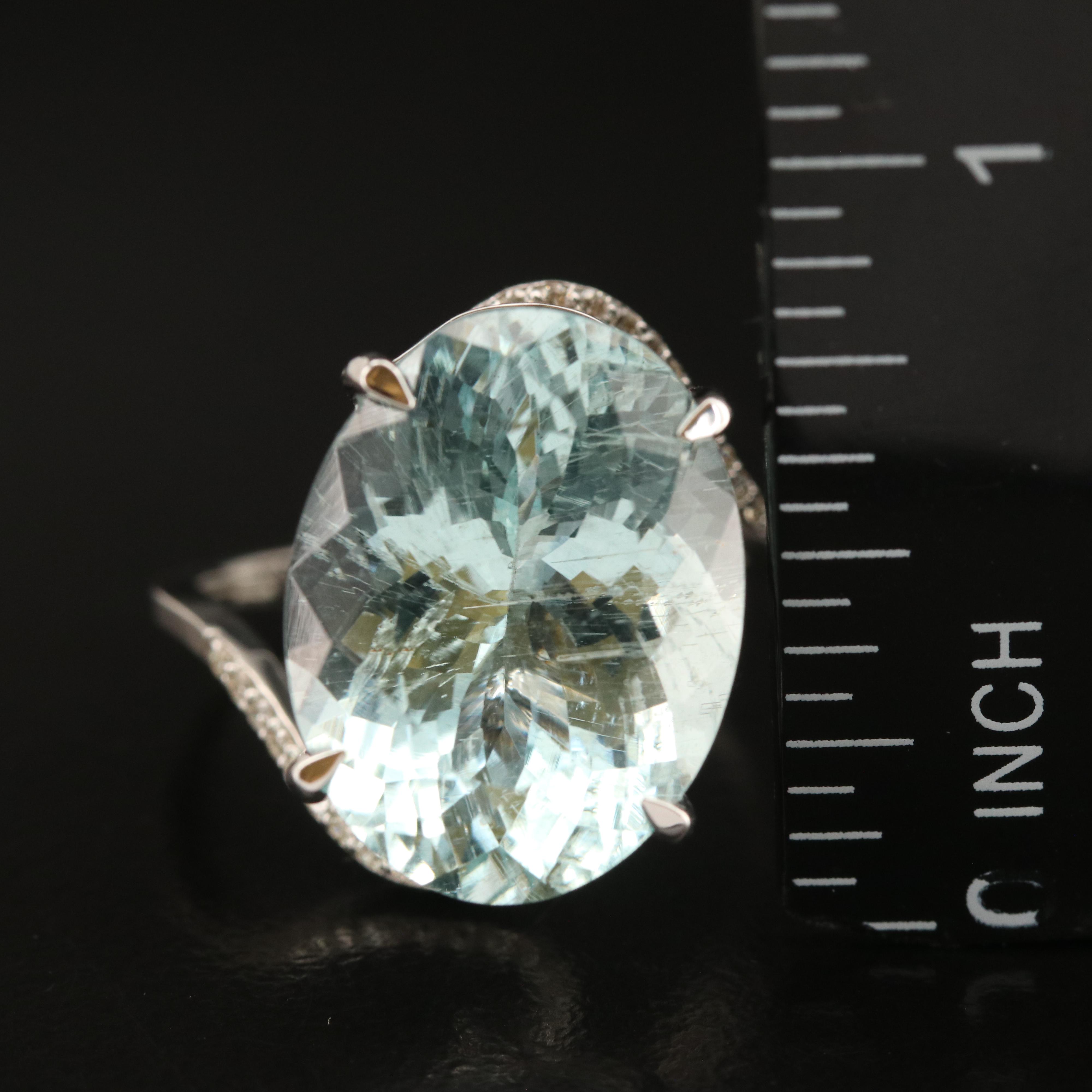 14K 12.25 CT Aquamarine and Diamond Ring