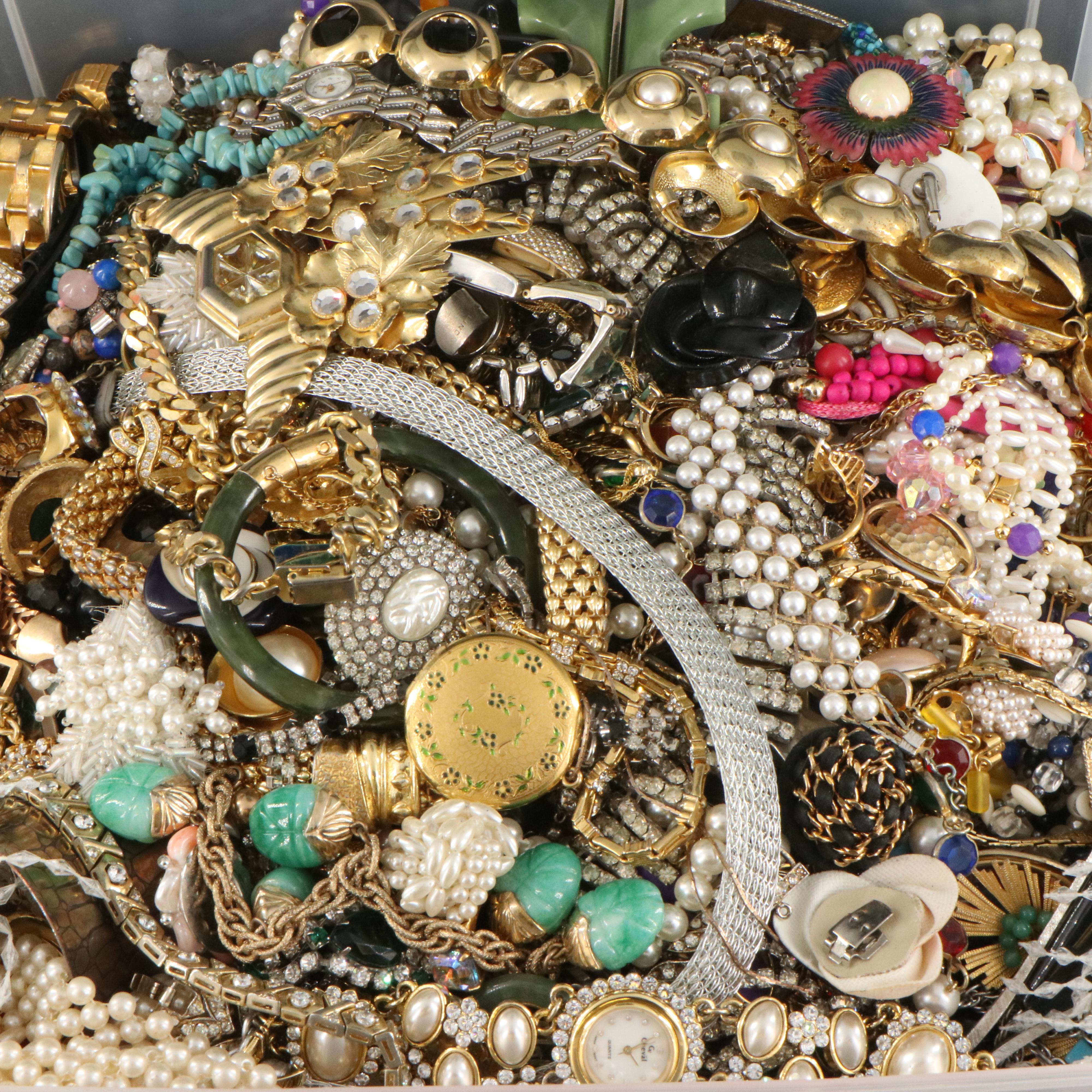 Uncommon Discoveries: Jewelry Collection
